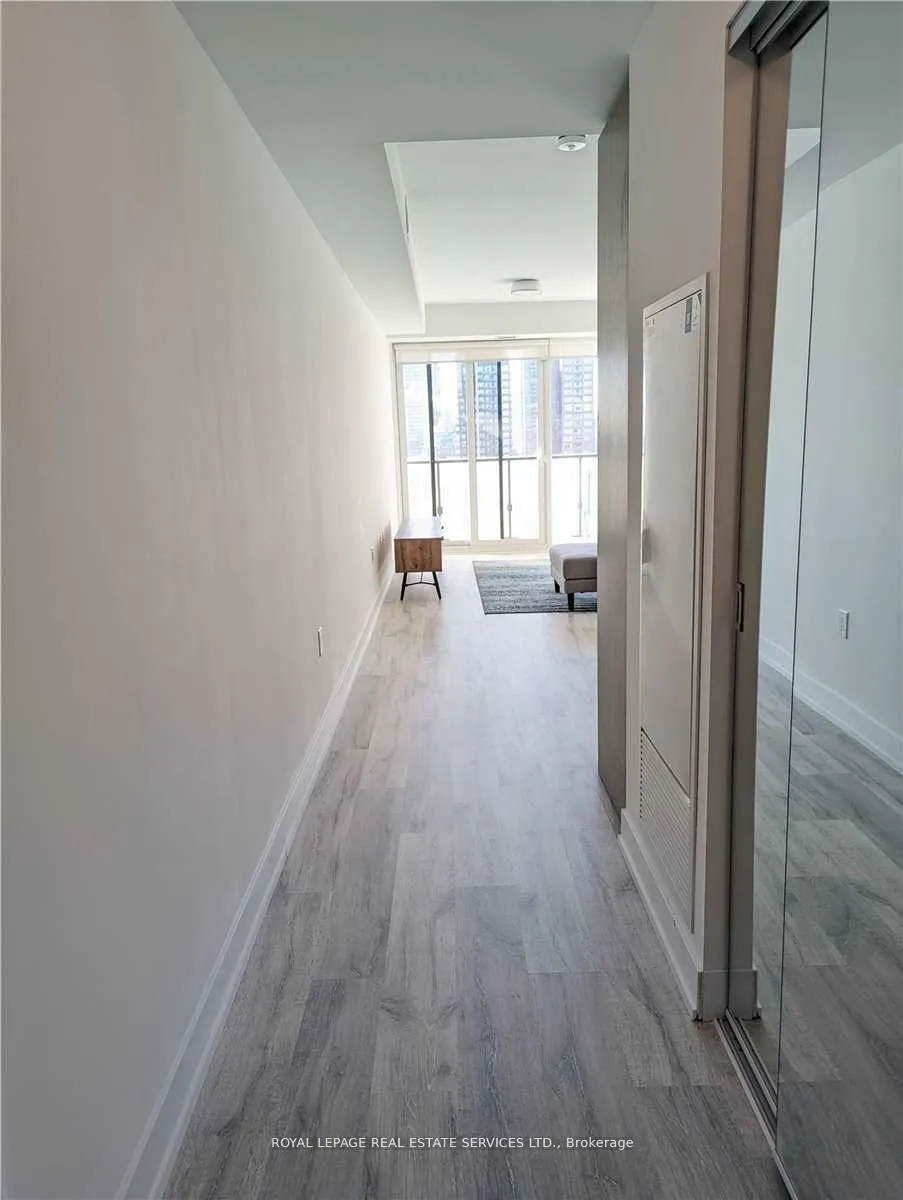 Photo 3 of Unit 2502, 575 Bloor Street E, Toronto, North St. James Town — HOMEH