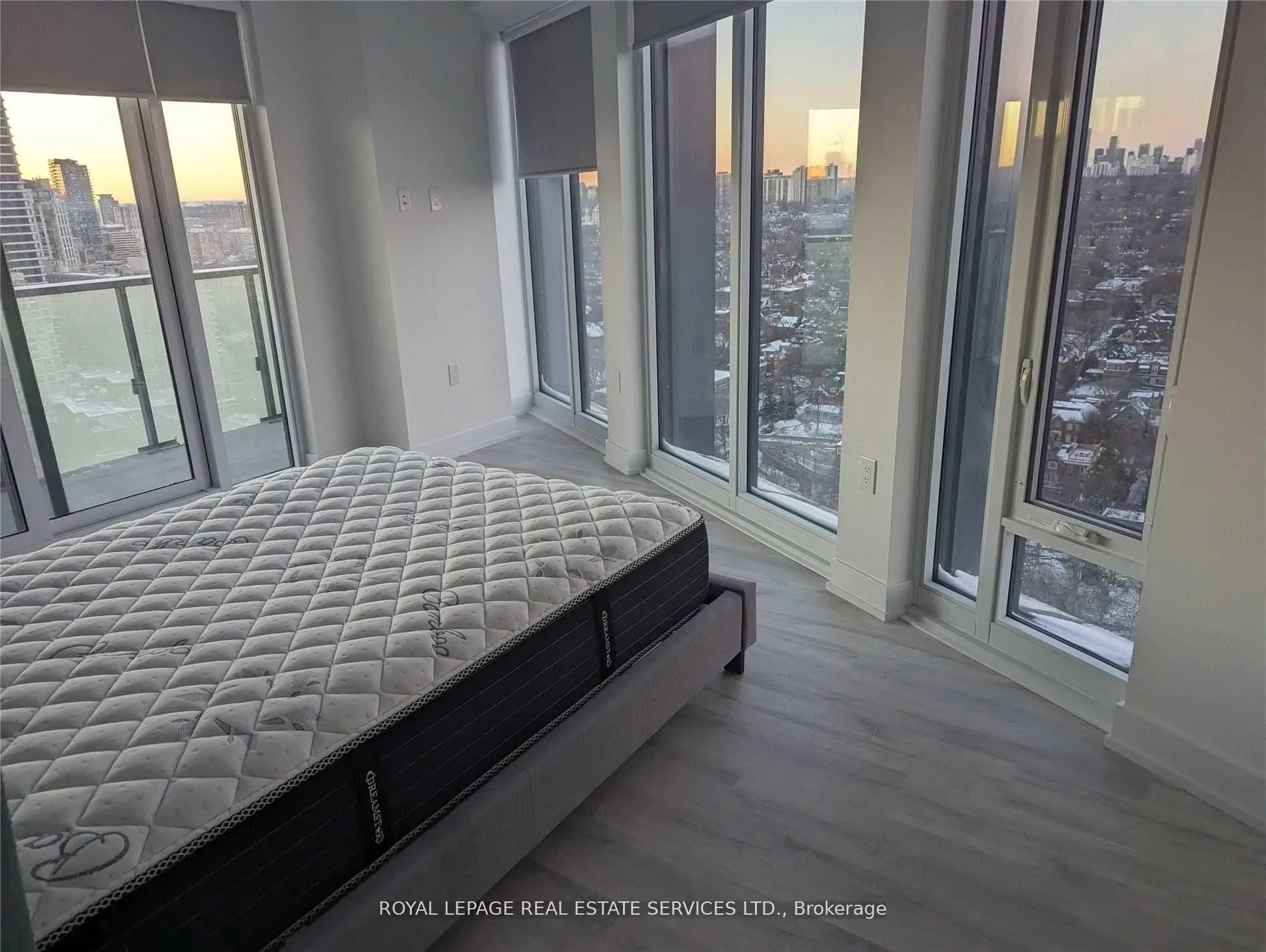 Photo 7 of Unit 2502, 575 Bloor Street E, Toronto, North St. James Town — HOMEH