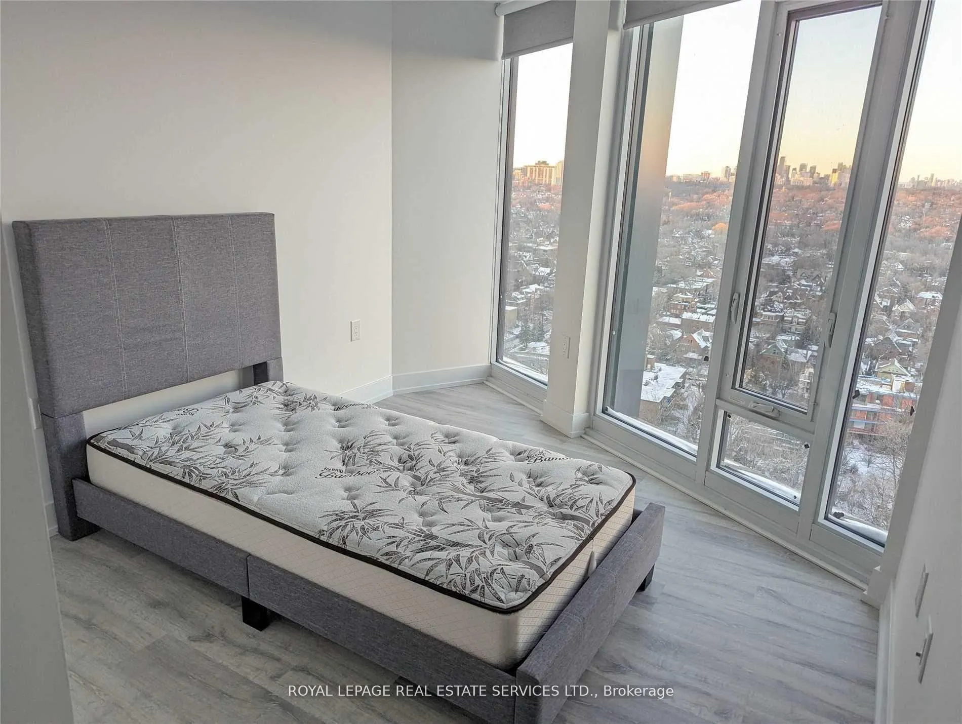 Photo 10 of Unit 2502, 575 Bloor Street E, Toronto, North St. James Town — HOMEH