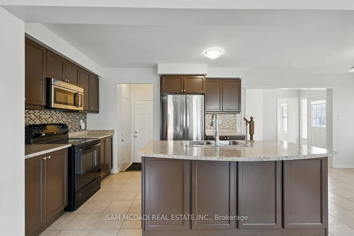 Photo 11 of 2 Giltspur Road, Brampton, Northwest Brampton — HOMEH
