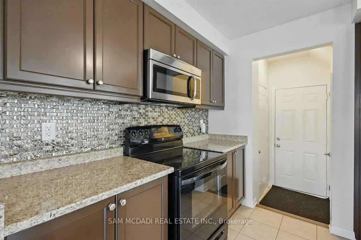 Photo 12 of 2 Giltspur Road, Brampton, Northwest Brampton — HOMEH