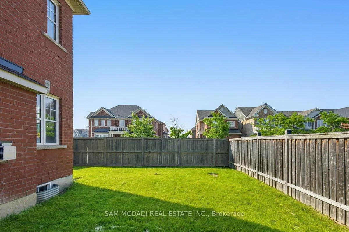 Photo 39 of 2 Giltspur Road, Brampton, Northwest Brampton — HOMEH