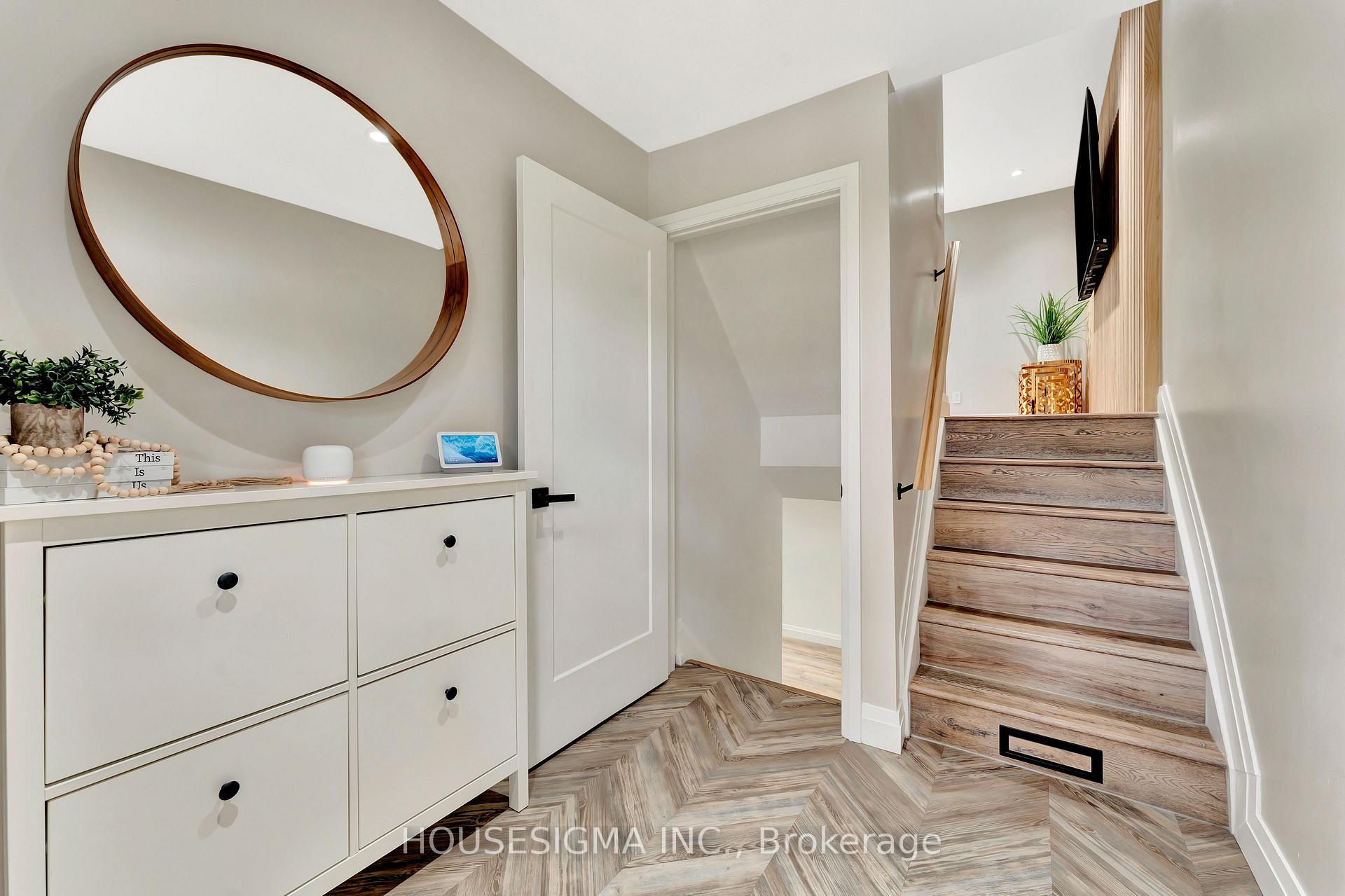Photo 3 of Unit 10, 25 Thaler Avenue, Kitchener — HOMEH