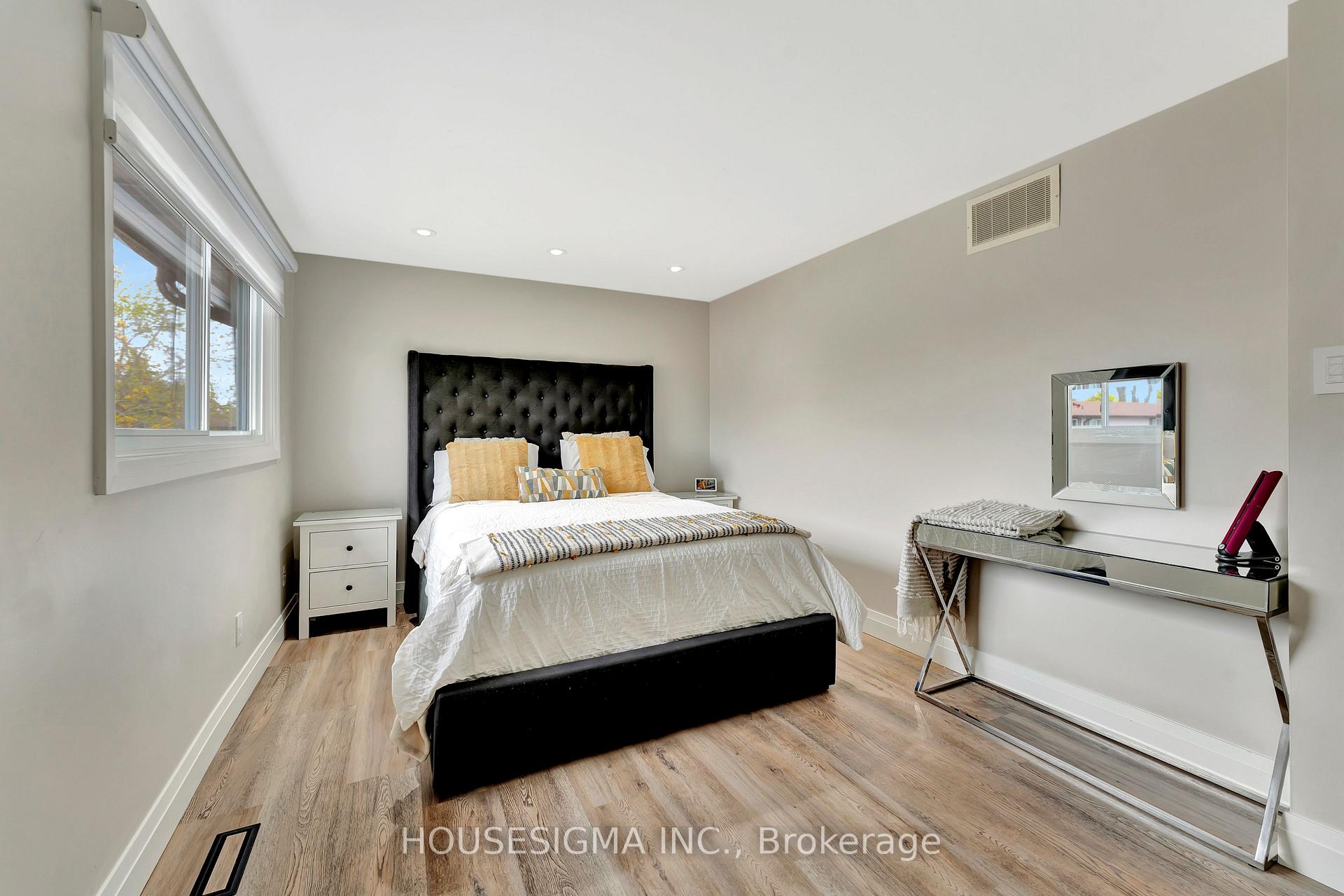 Photo 19 of Unit 10, 25 Thaler Avenue, Kitchener — HOMEH