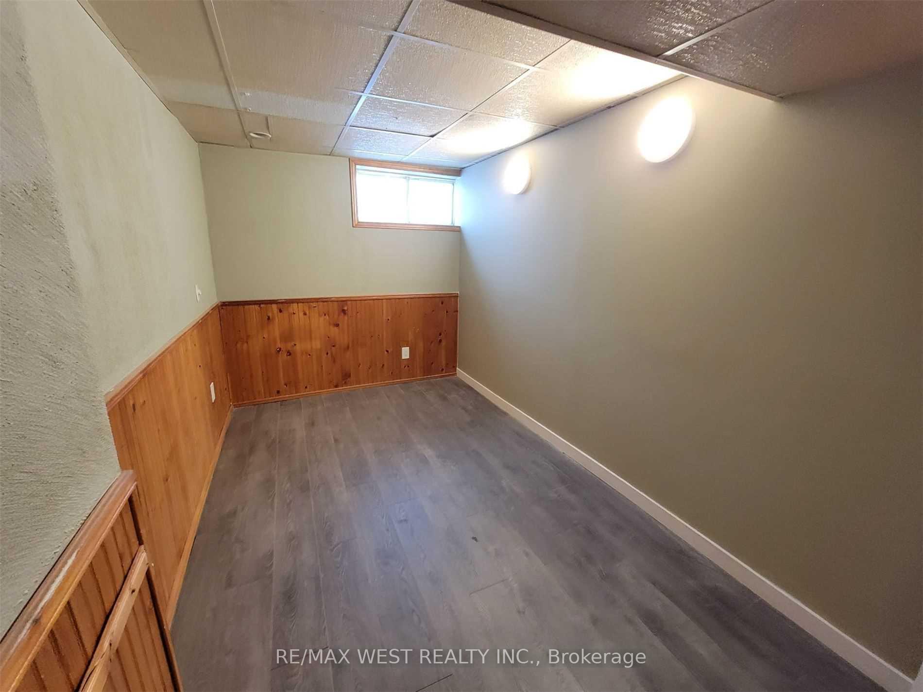 Photo 8 of Unit Lr/Bsmt, 97 College Crescent, Barrie, Grove East — HOMEH