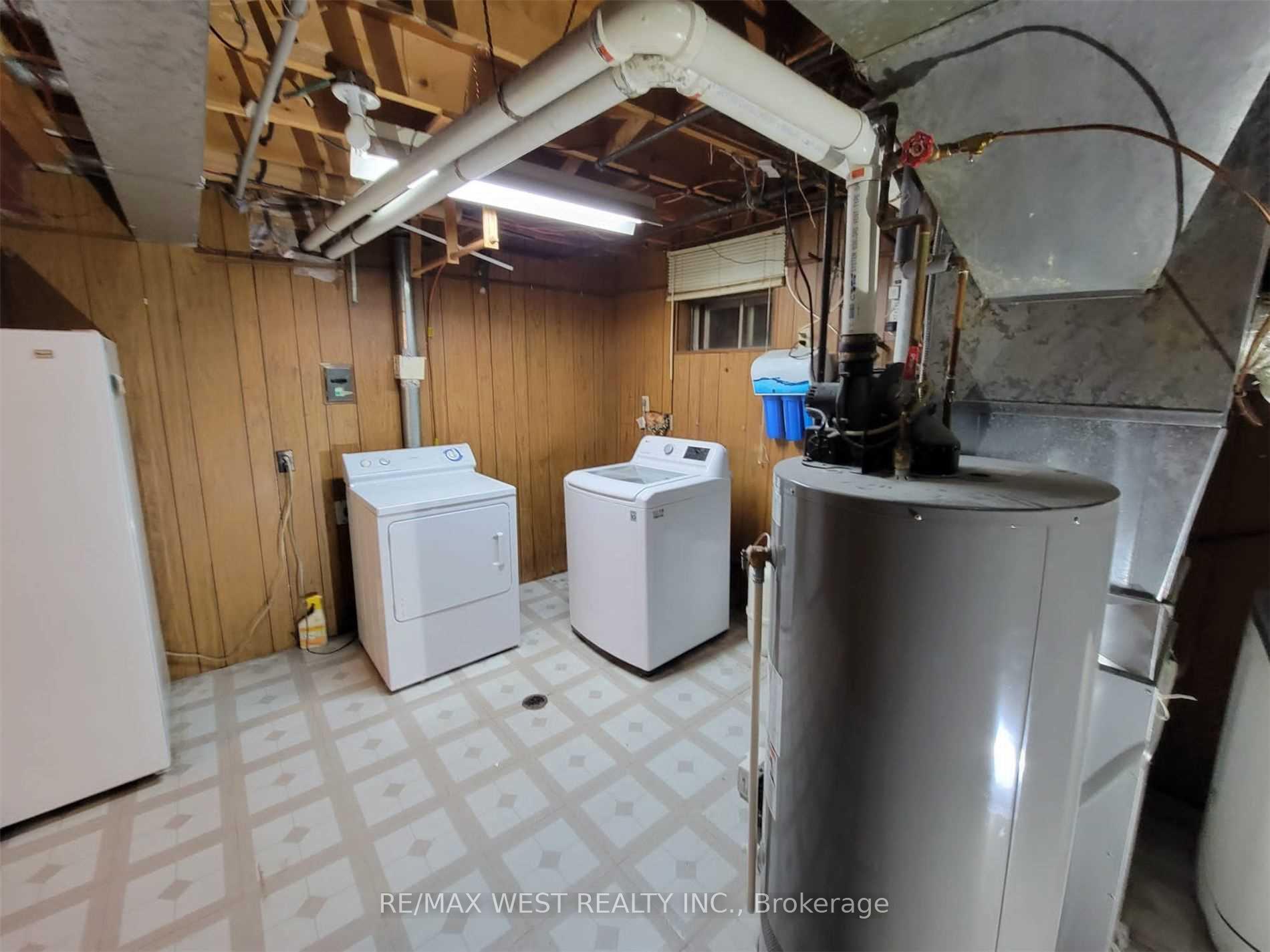 Photo 13 of Unit Lr/Bsmt, 97 College Crescent, Barrie, Grove East — HOMEH