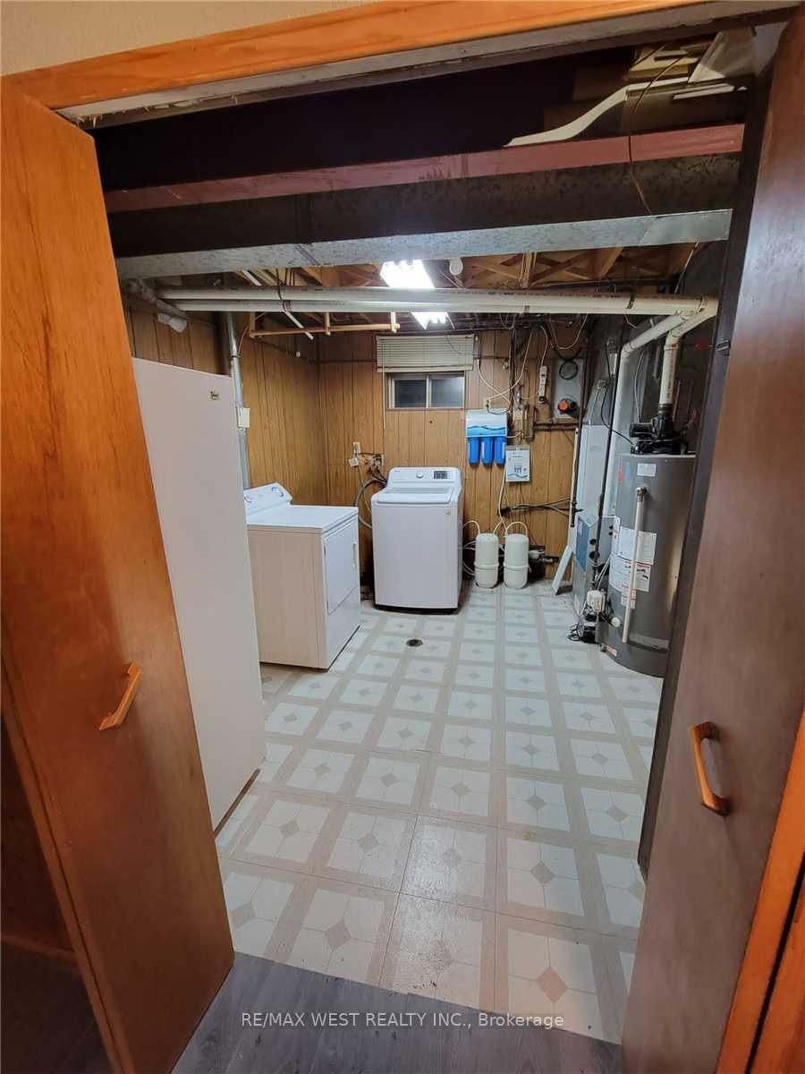 Photo 14 of Unit Lr/Bsmt, 97 College Crescent, Barrie, Grove East — HOMEH