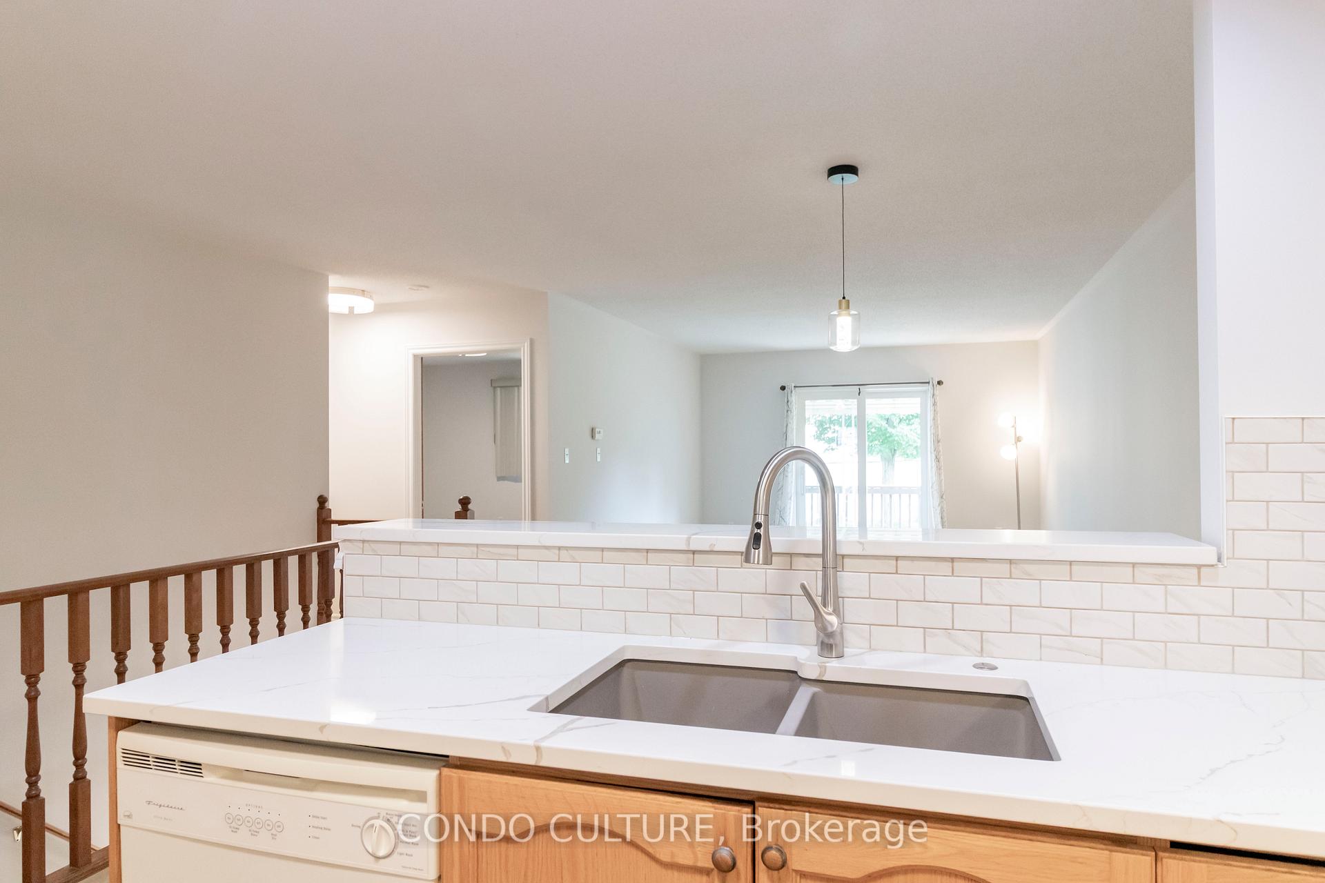 Photo 16 of Unit 2, 60 Whitlaw Way, Brant, Paris — HOMEH