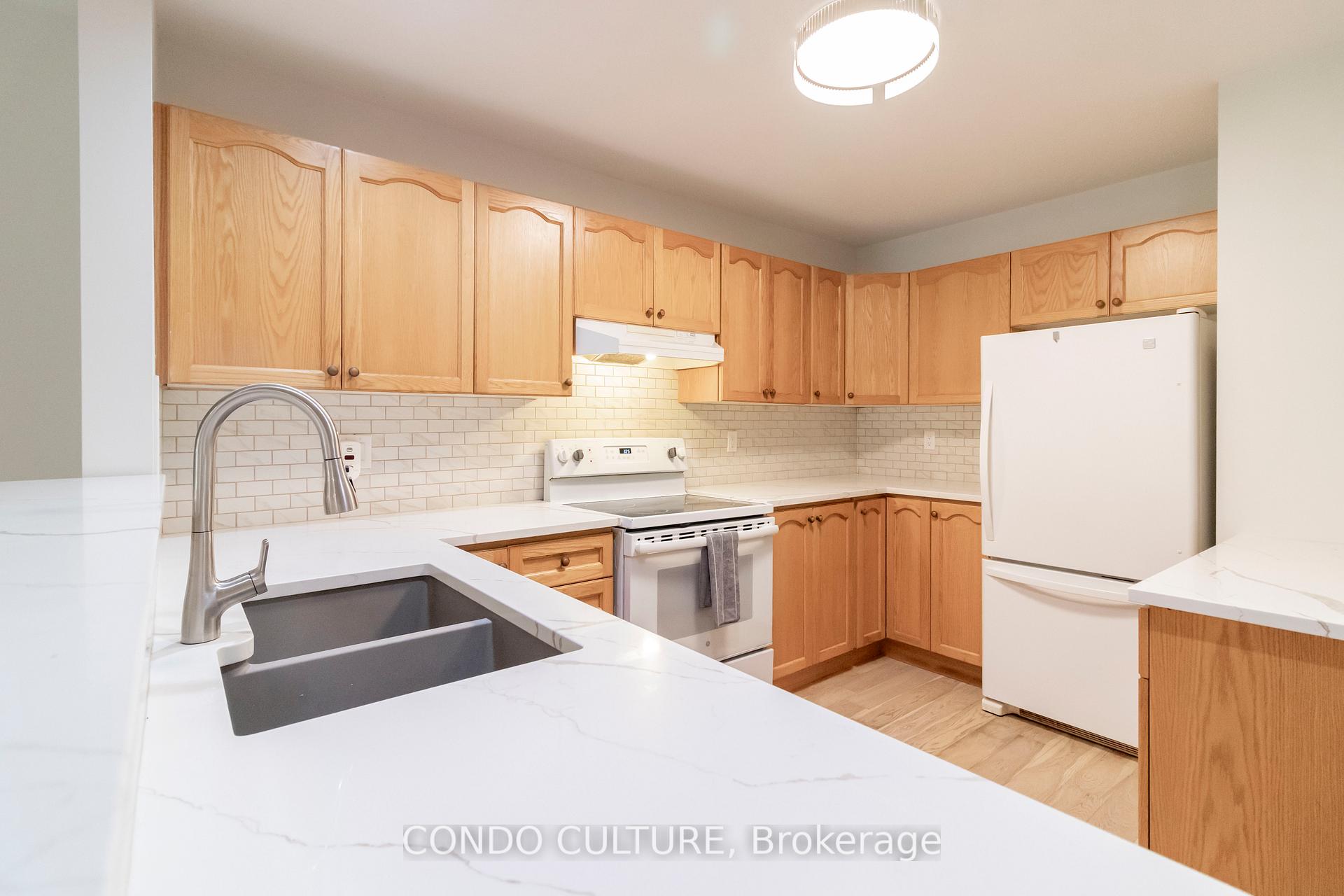 Photo 19 of Unit 2, 60 Whitlaw Way, Brant, Paris — HOMEH