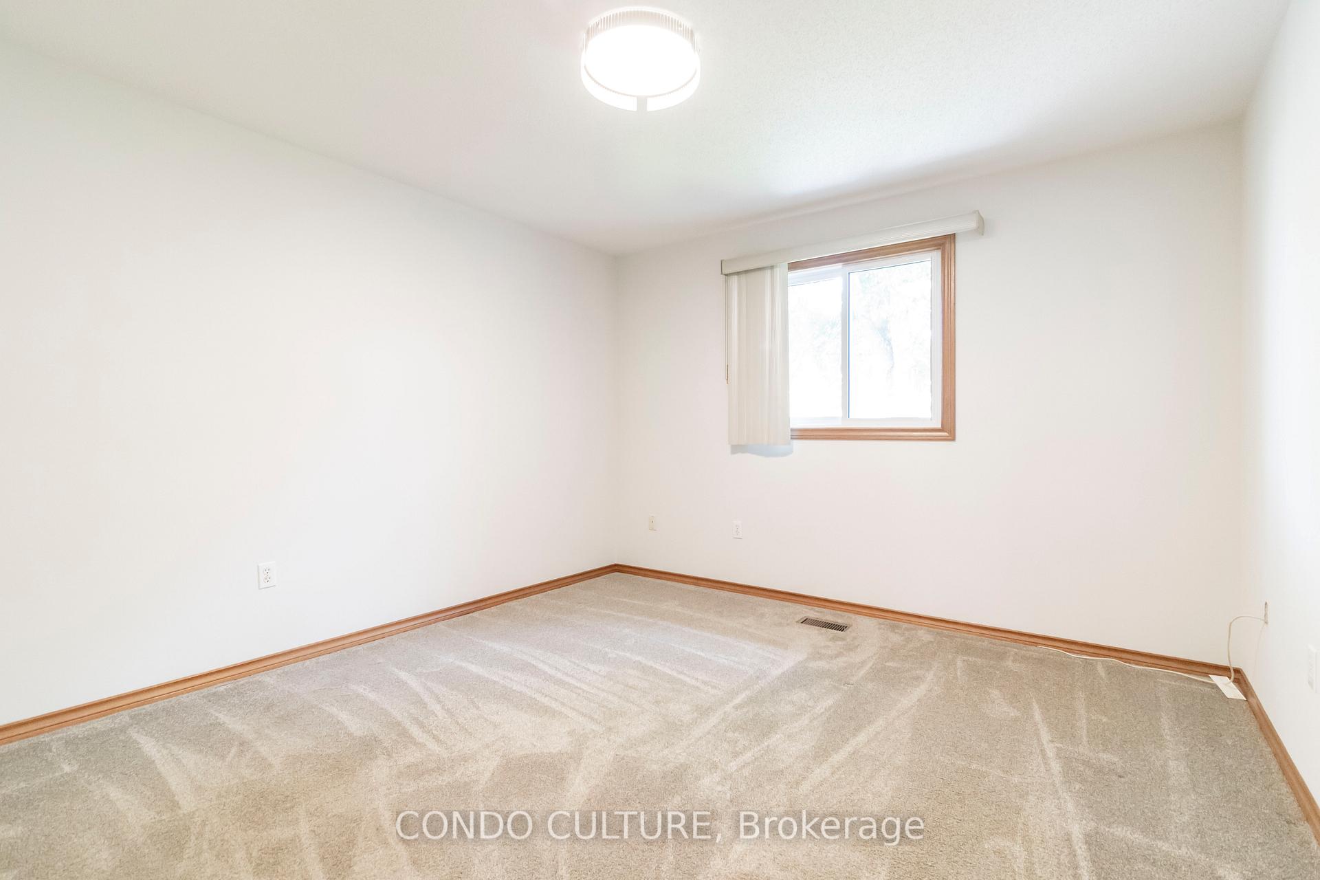 Photo 21 of Unit 2, 60 Whitlaw Way, Brant, Paris — HOMEH