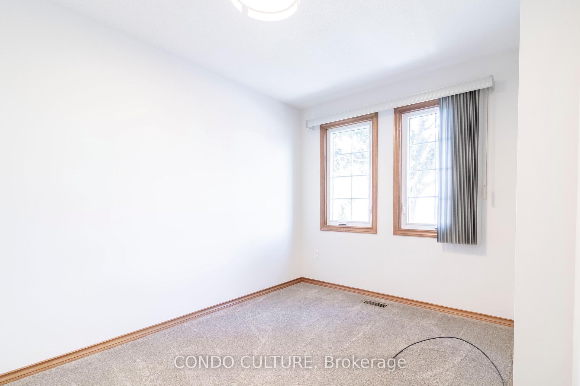 Photo 26 of Unit 2, 60 Whitlaw Way, Brant, Paris — HOMEH