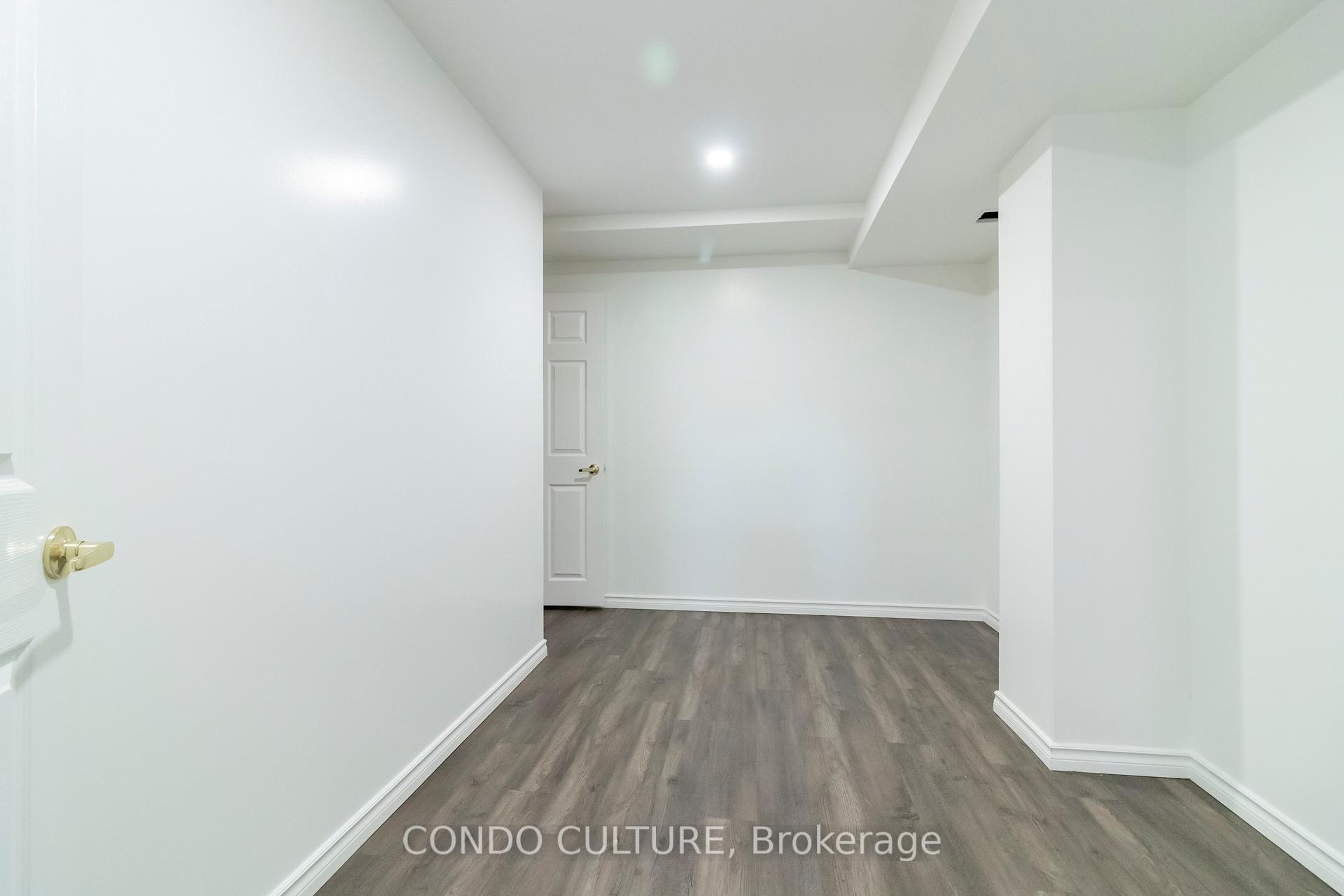 Photo 35 of Unit 2, 60 Whitlaw Way, Brant, Paris — HOMEH