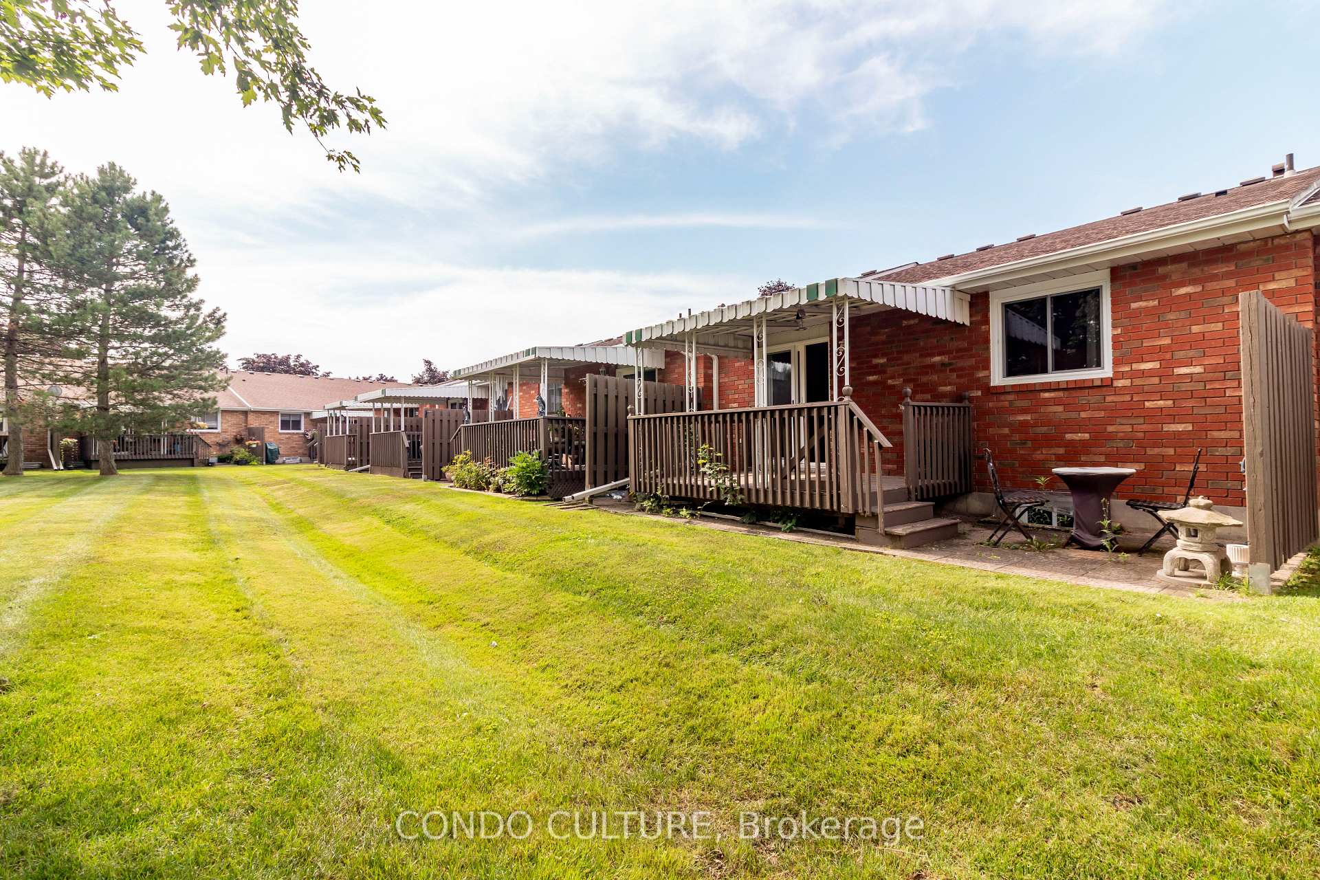 Photo 45 of Unit 2, 60 Whitlaw Way, Brant, Paris — HOMEH