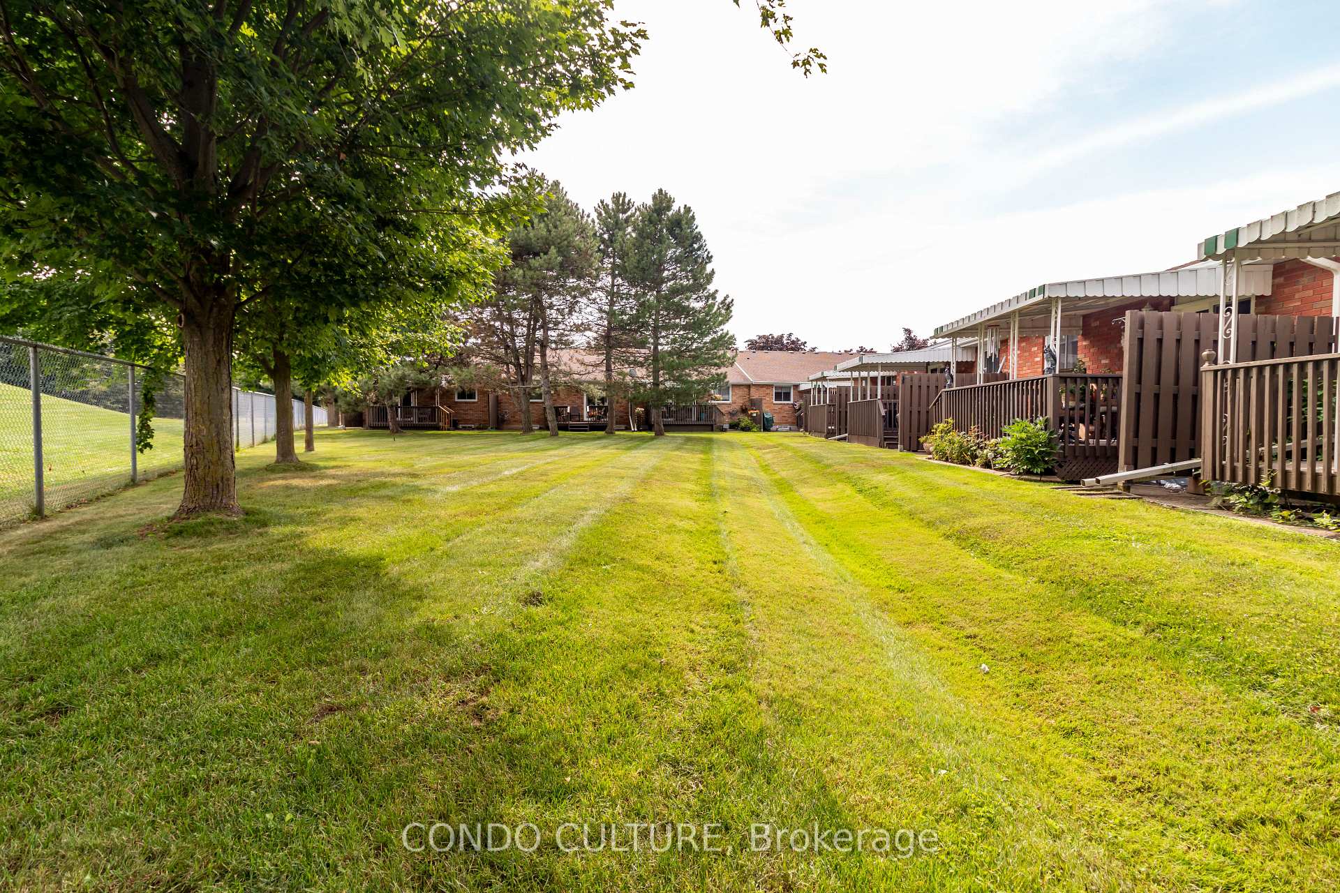 Photo 46 of Unit 2, 60 Whitlaw Way, Brant, Paris — HOMEH