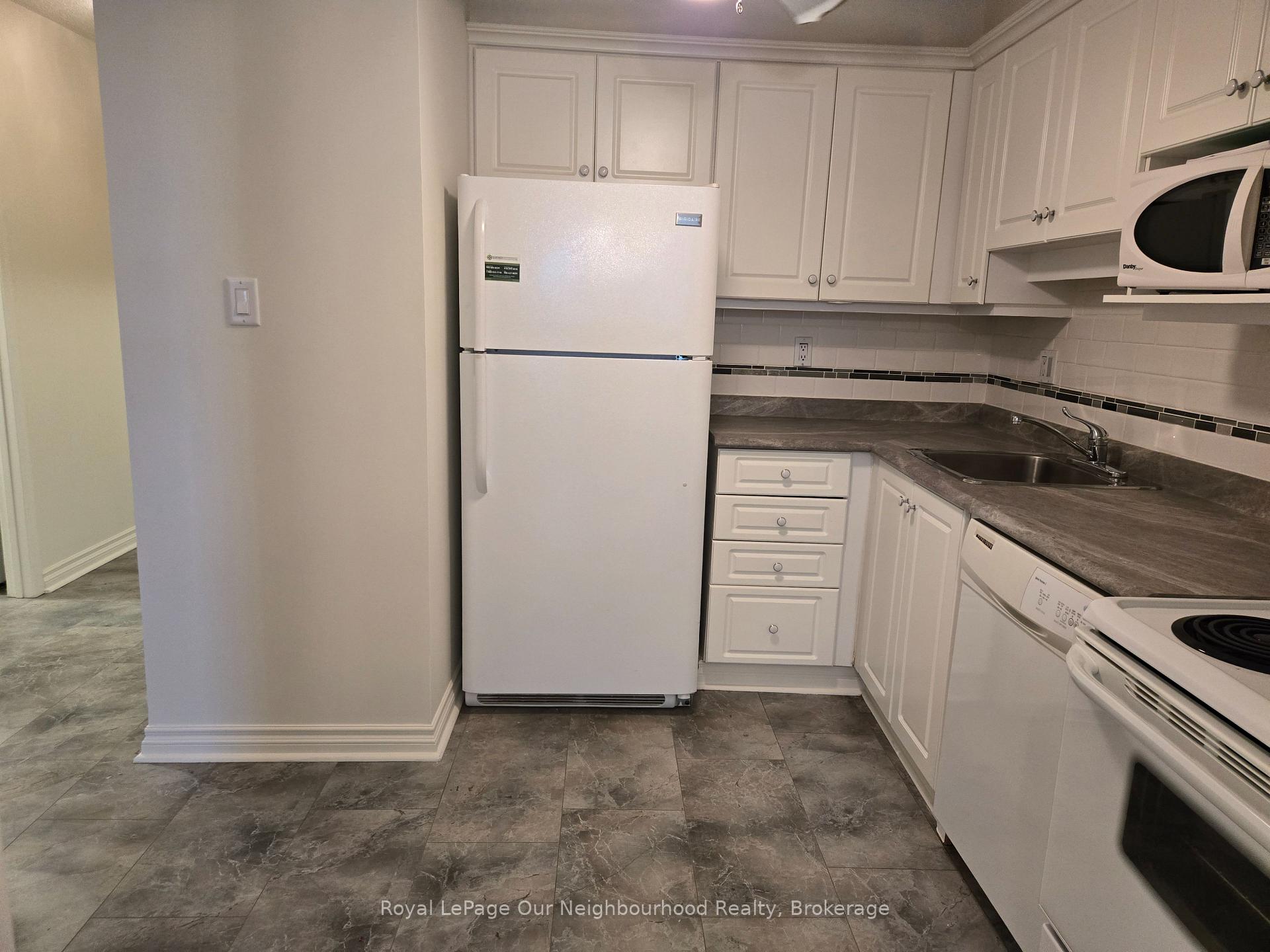 Photo 27 of Unit 503, 80 Athol Street E, Oshawa, Central — HOMEH