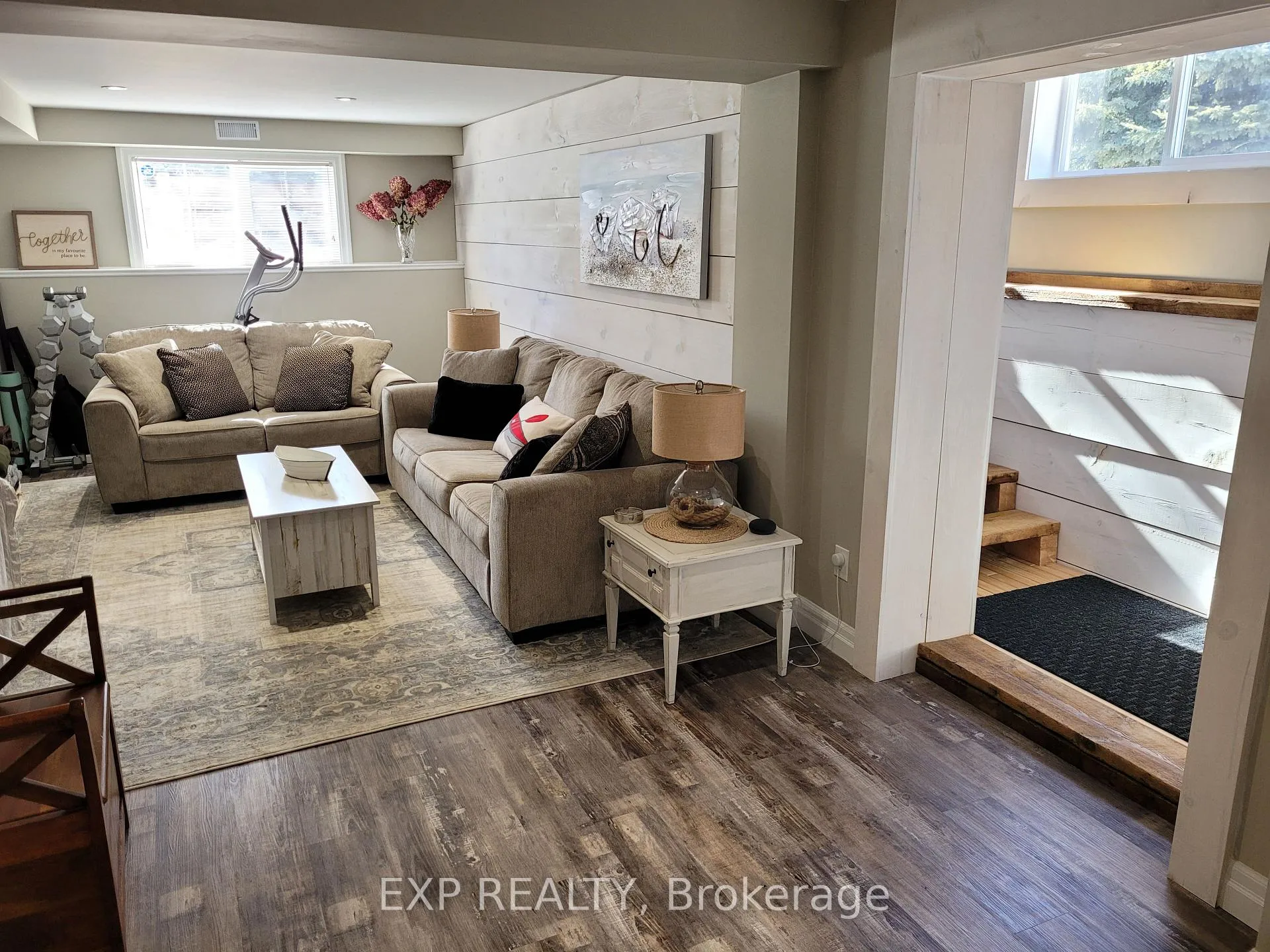 Photo 6 of 50 Trott Boulevard, Collingwood — HOMEH