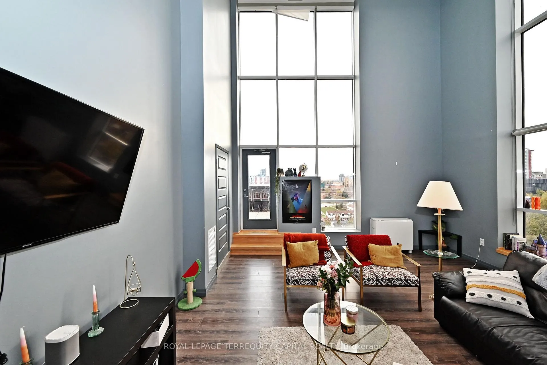 Photo 2 of Unit PH 1101, 8 Hickory Street W, Waterloo, Beechwood/University — HOMEH