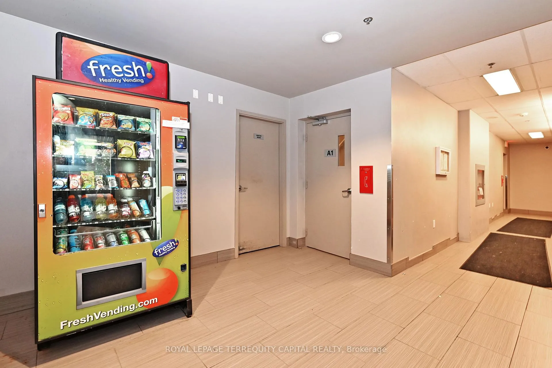 Photo 9 of Unit PH 1101, 8 Hickory Street W, Waterloo, Beechwood/University — HOMEH