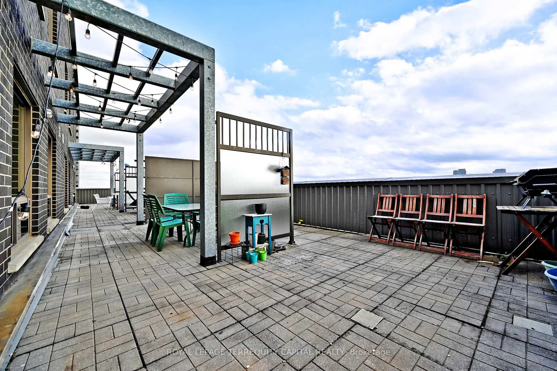 Photo 25 of Unit PH 1101, 8 Hickory Street W, Waterloo, Beechwood/University — HOMEH