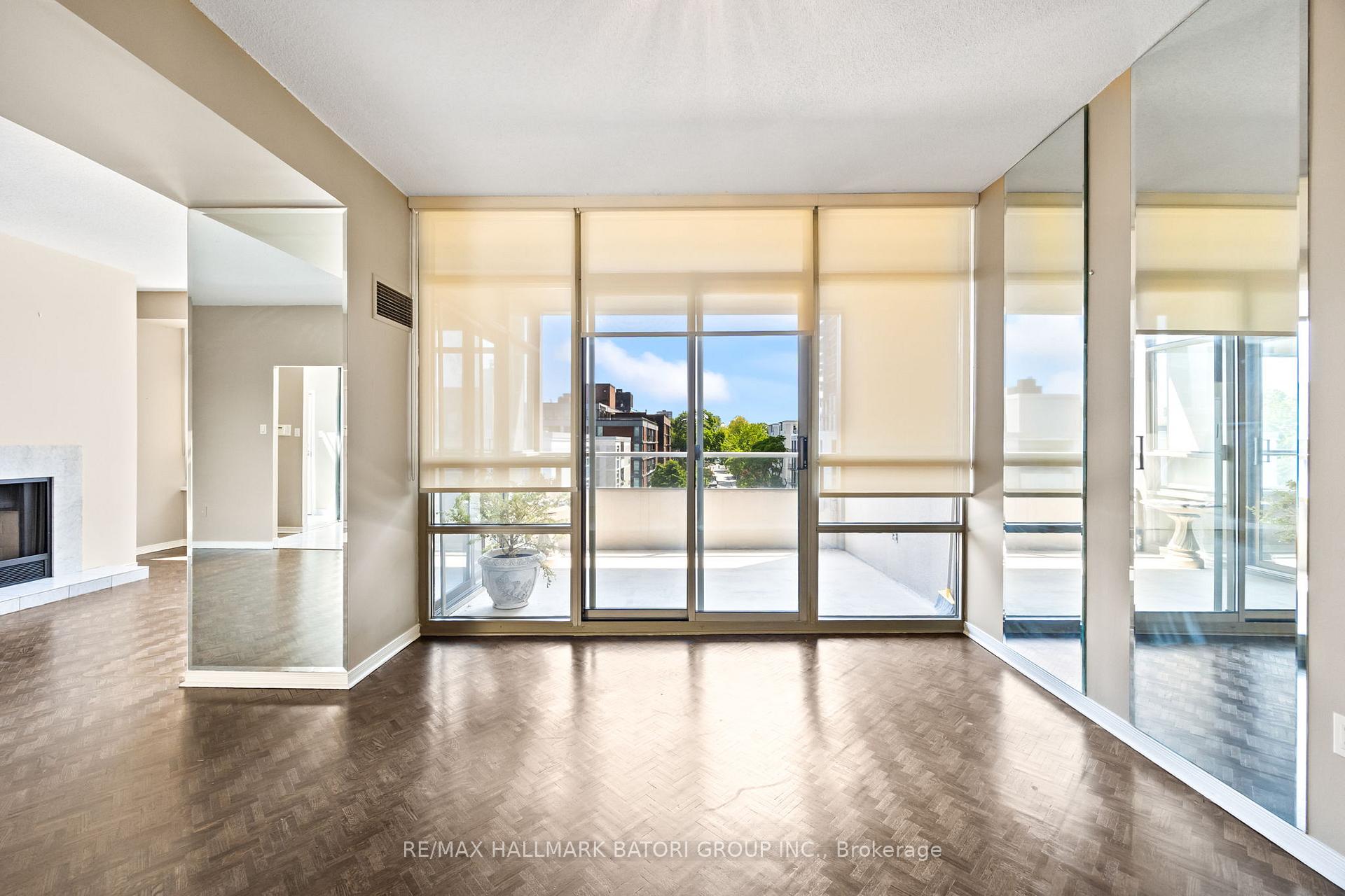 Photo 9 of Unit 708, 18 Lower Village Gate, Toronto, Forest Hill South — HOMEH