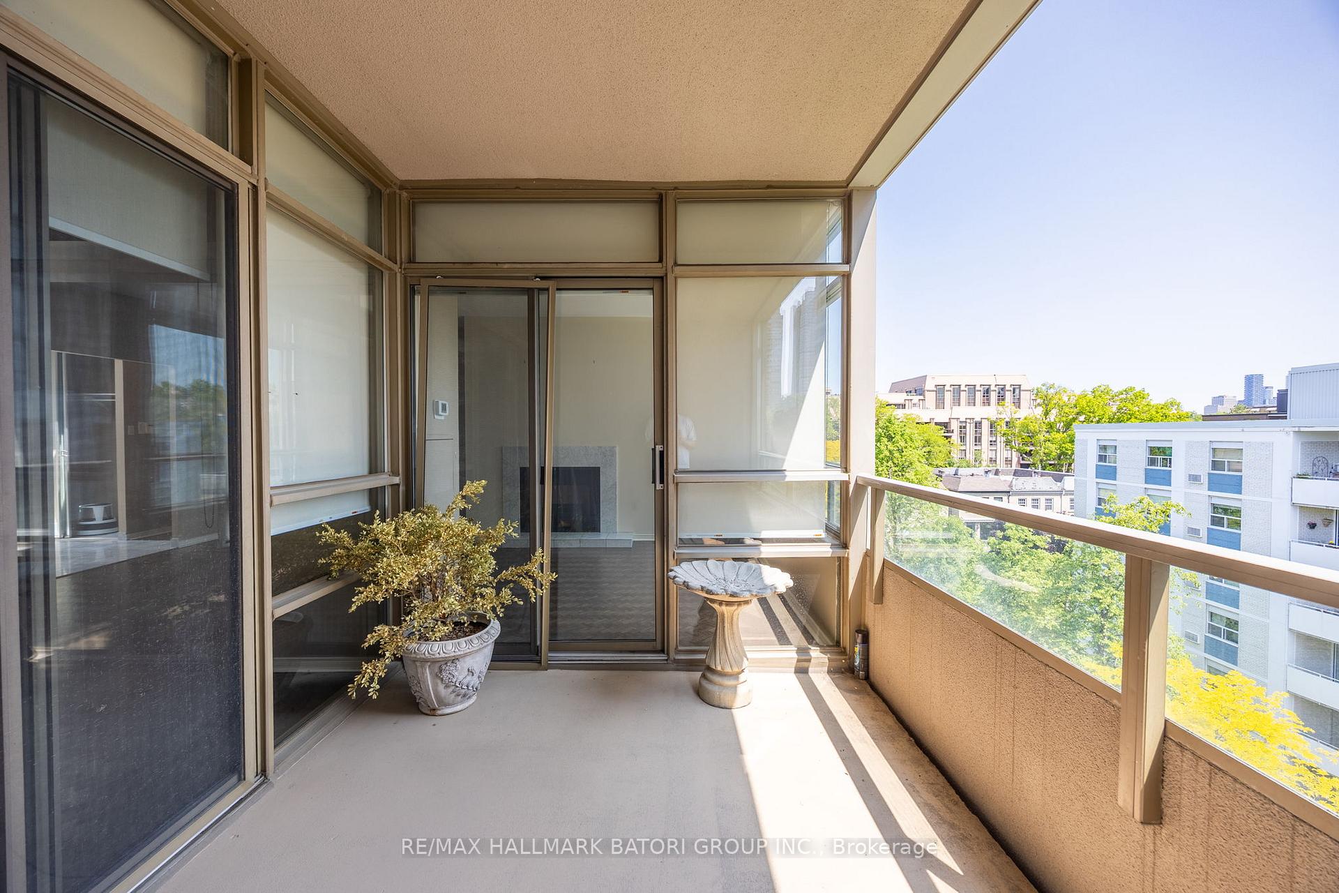 Photo 21 of Unit 708, 18 Lower Village Gate, Toronto, Forest Hill South — HOMEH