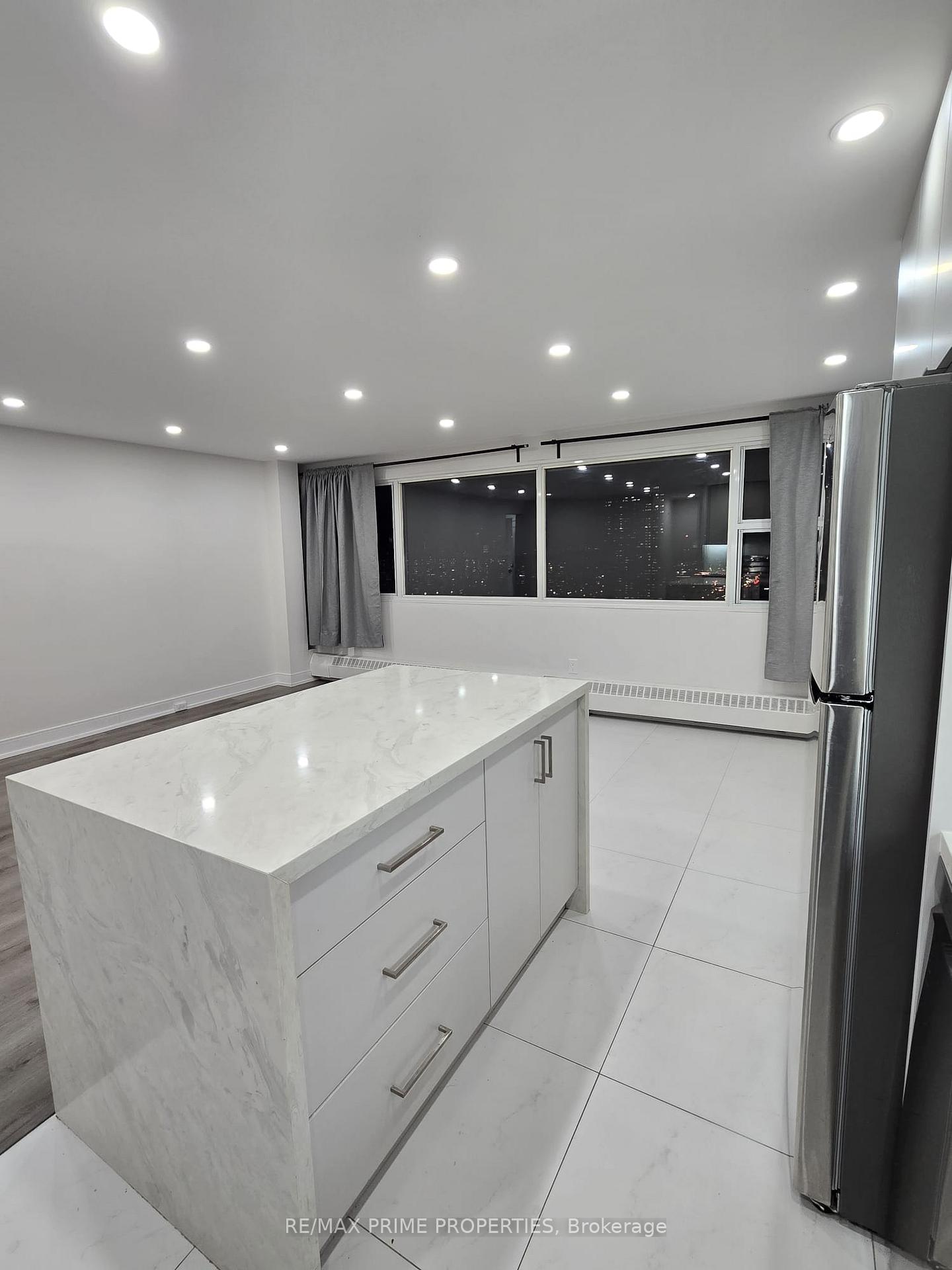 Photo 4 of Unit 2607, 715 Don Mills Road, Toronto, Flemingdon Park — HOMEH