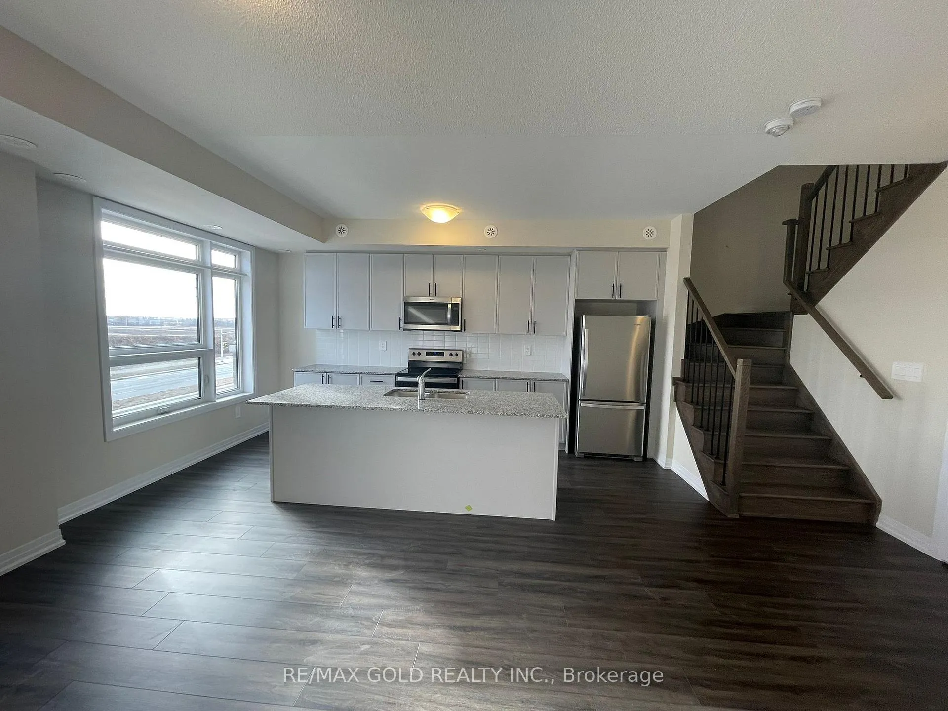 Photo 2 of Unit 414, 1581 Rose Way, Milton, Cobban — HOMEH
