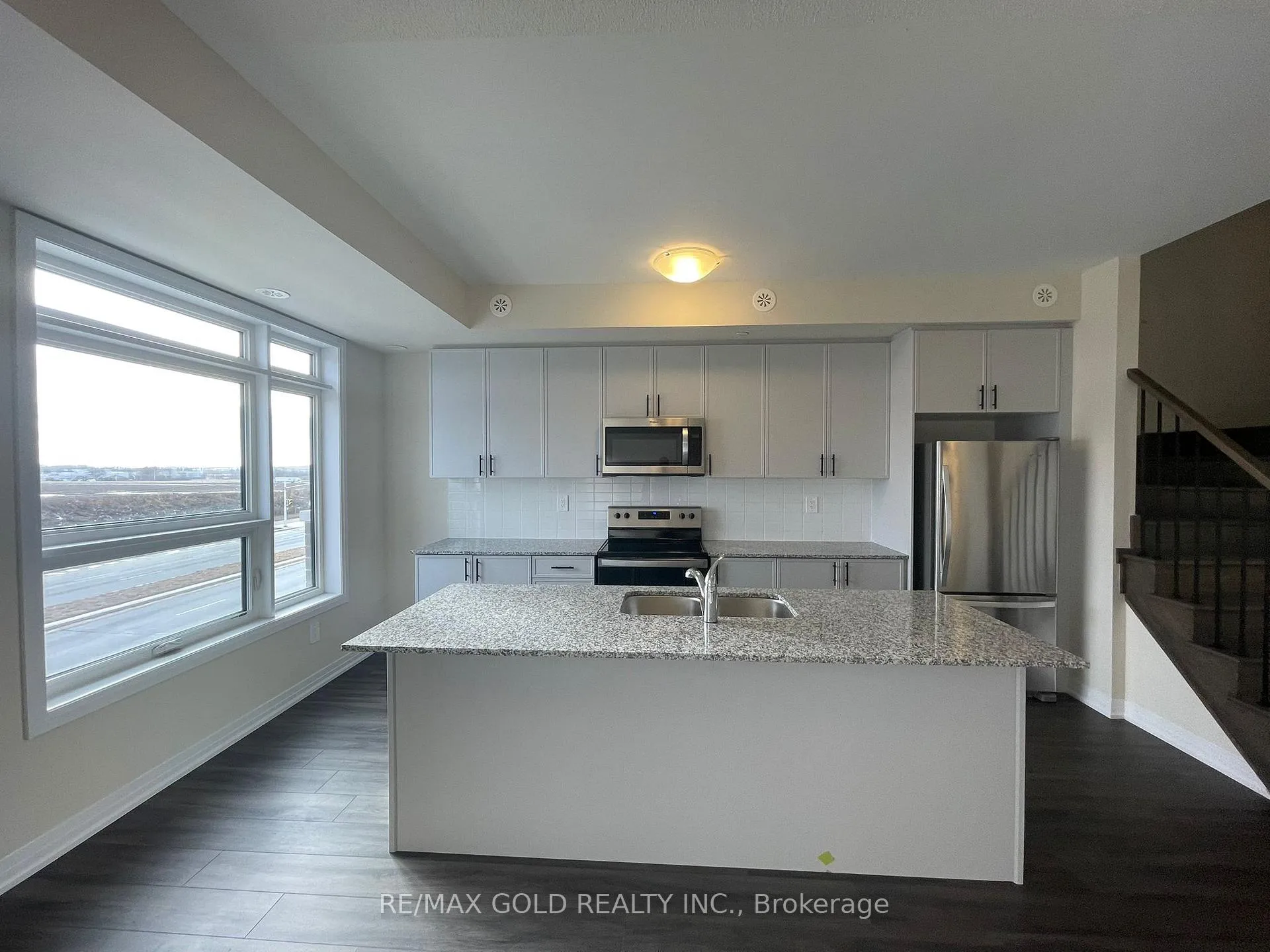 Photo 4 of Unit 414, 1581 Rose Way, Milton, Cobban — HOMEH