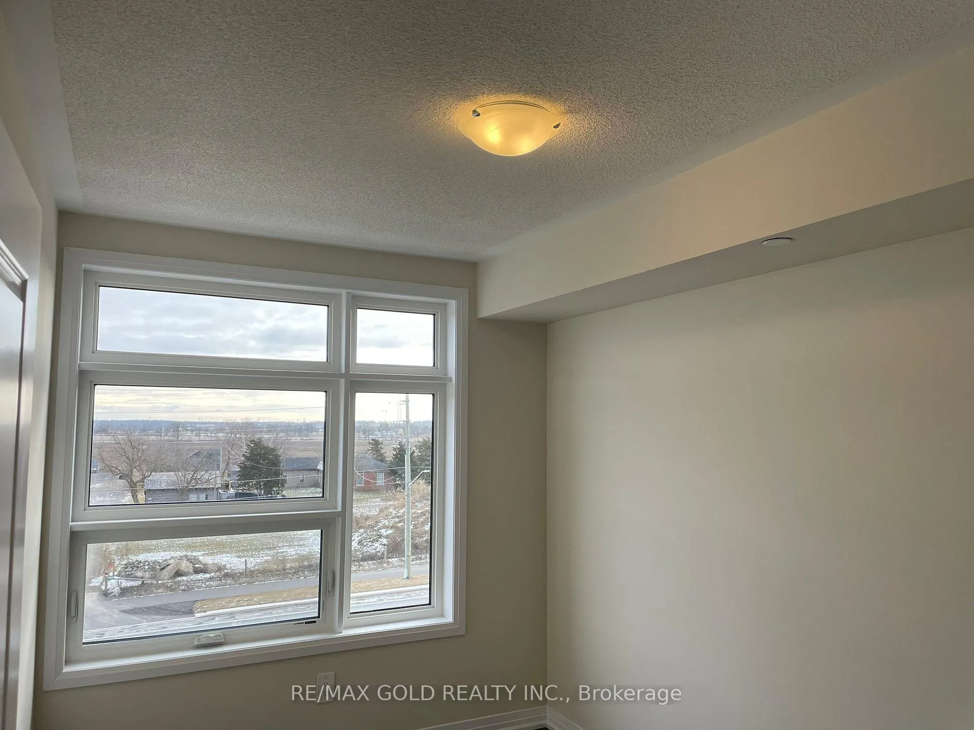 Photo 9 of Unit 414, 1581 Rose Way, Milton, Cobban — HOMEH