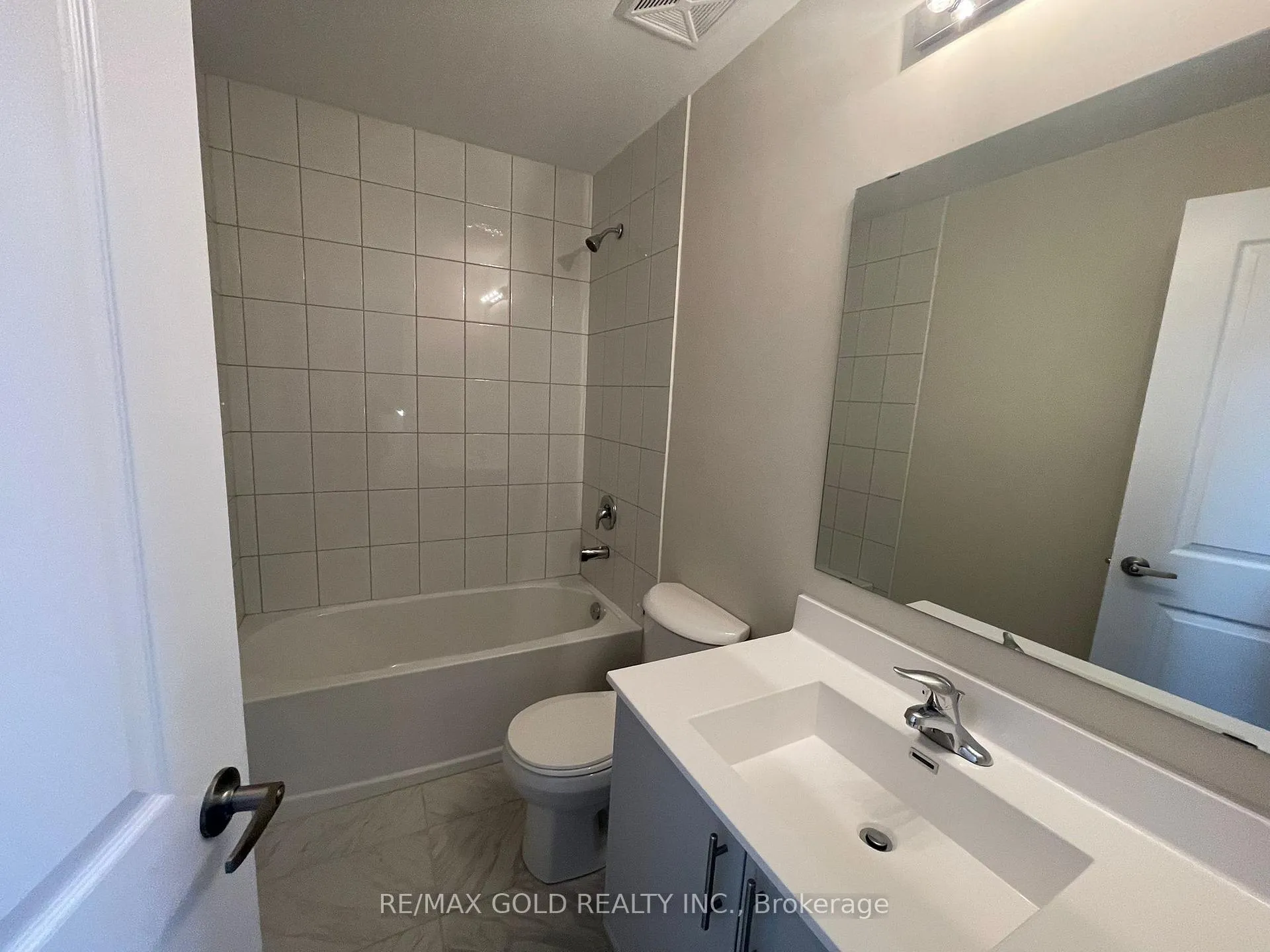 Photo 18 of Unit 414, 1581 Rose Way, Milton, Cobban — HOMEH