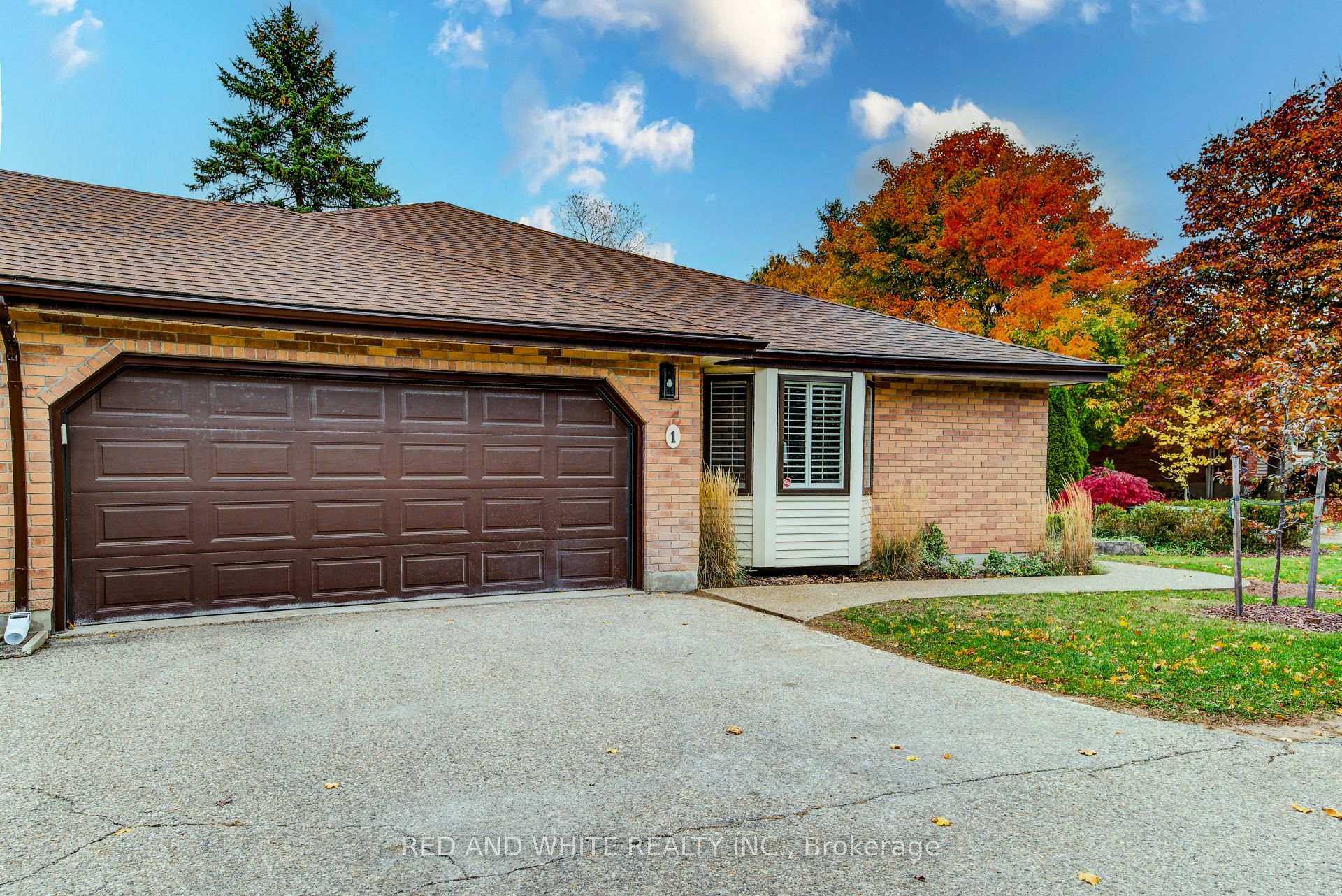 Photo 3 of Unit 1, 414 Craigleith Drive, Waterloo — HOMEH