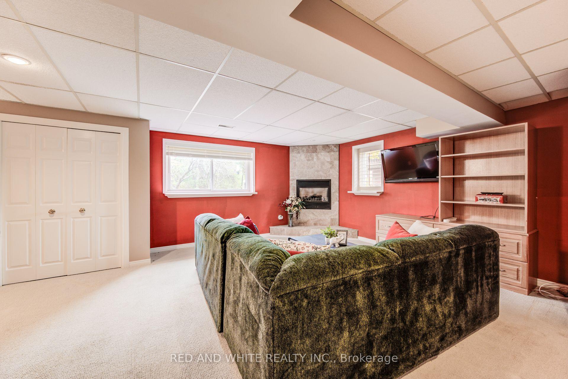 Photo 49 of Unit 1, 414 Craigleith Drive, Waterloo — HOMEH