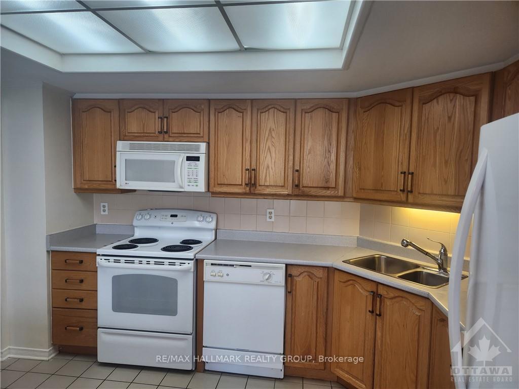 Photo 7 of Unit 404, 160 George Street, Ottawa, Lower Town/Byward Market — HOMEH