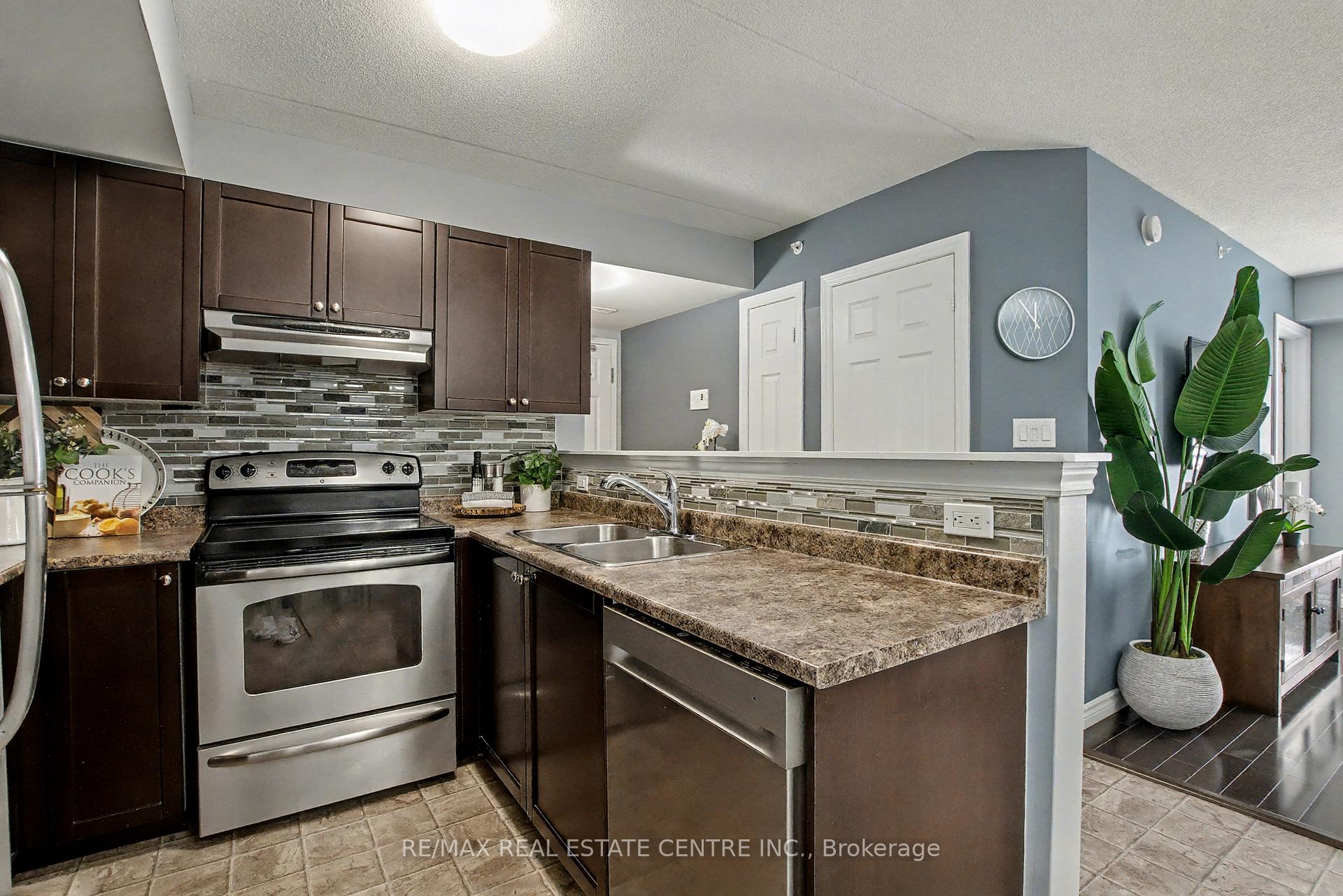 Photo 6 of Unit 204, 1380 Main Street E, Milton, Dempsey — HOMEH