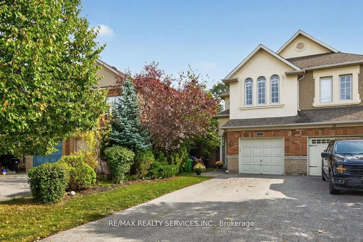 Photo 2 of 12 Hesketh Court, Caledon, Rural Caledon — HOMEH