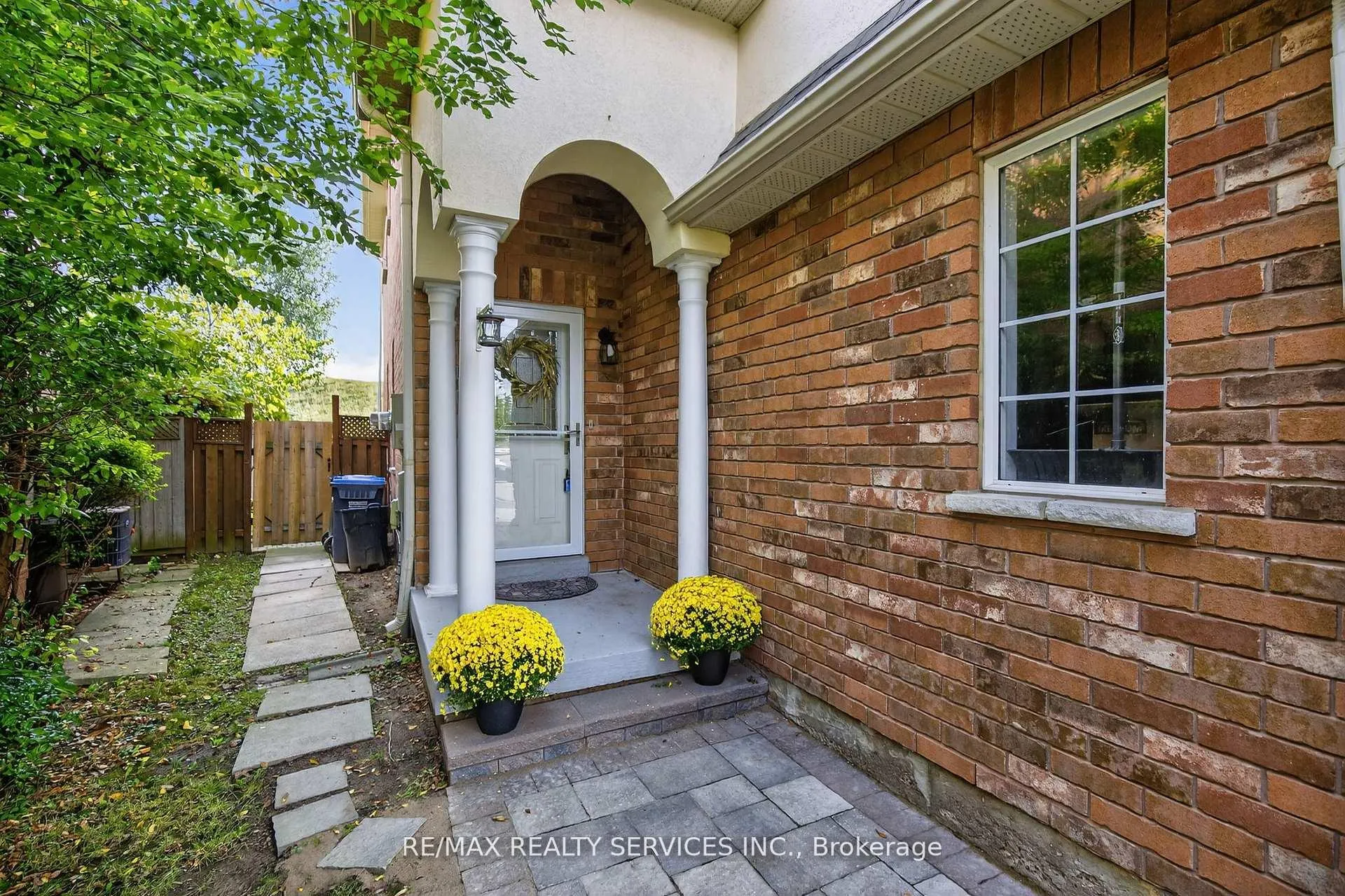 Photo 5 of 12 Hesketh Court, Caledon, Rural Caledon — HOMEH