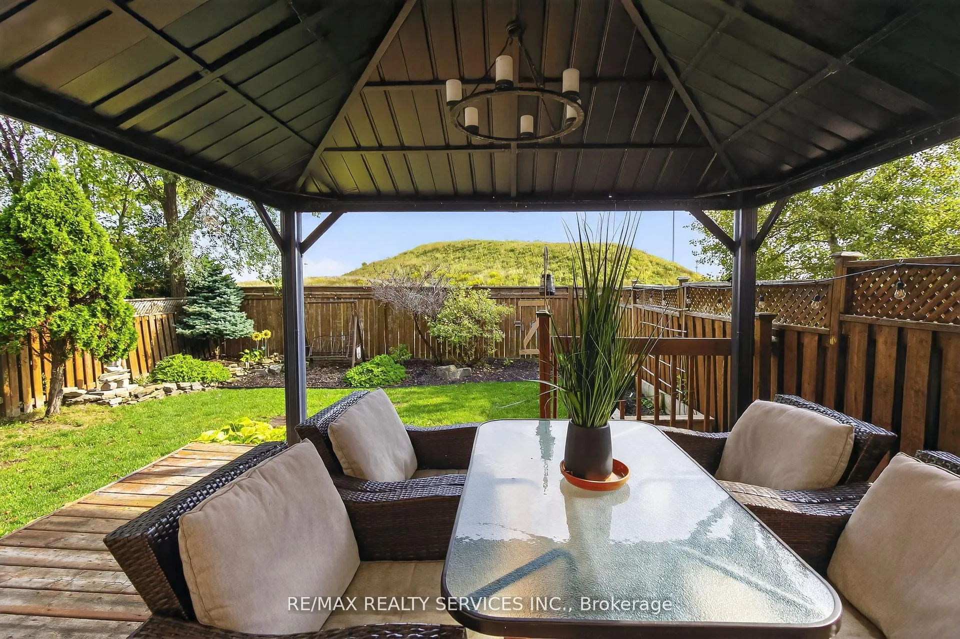 Photo 32 of 12 Hesketh Court, Caledon, Rural Caledon — HOMEH