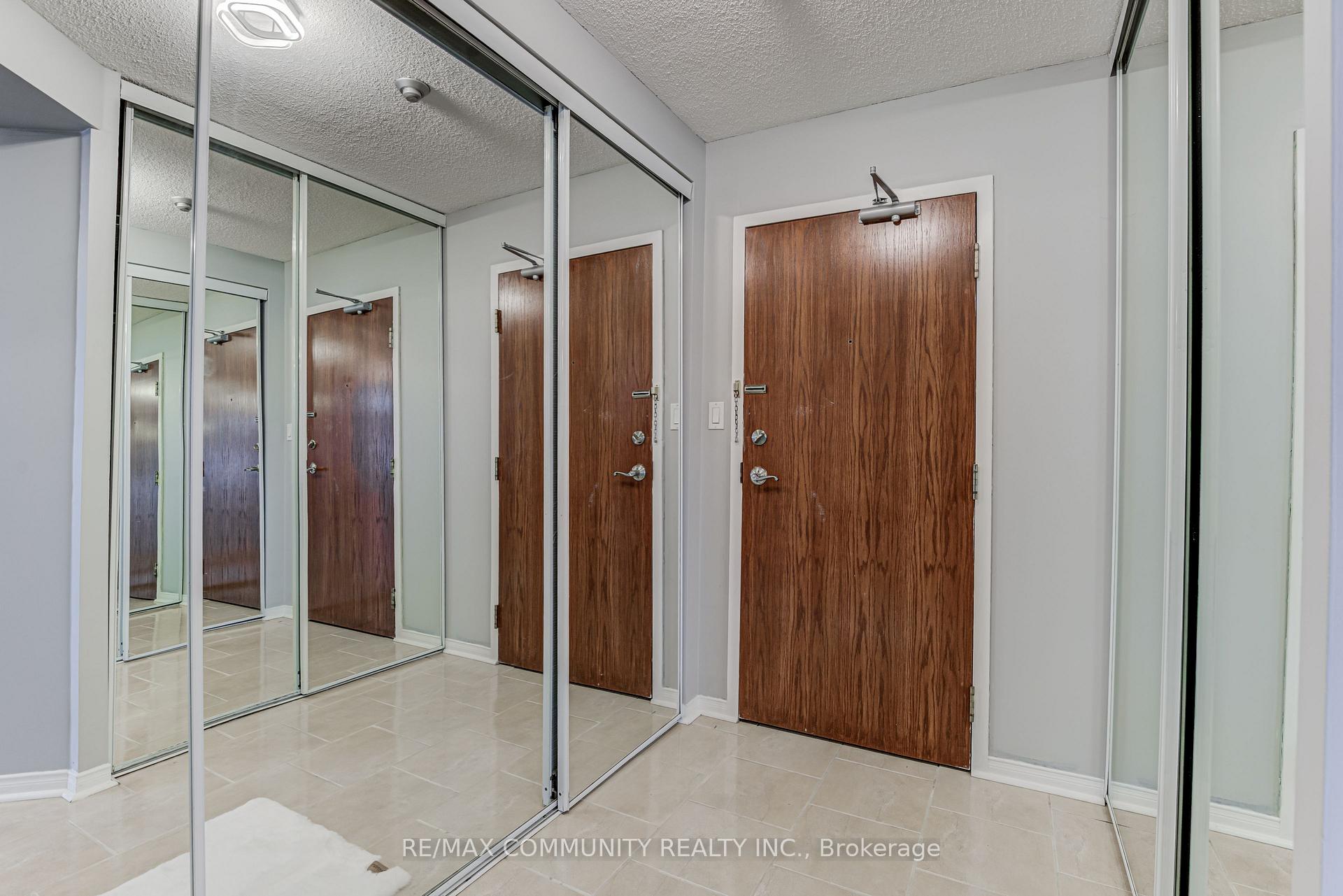 Photo 3 of Unit 704, 1625 Pickering Parkway, Pickering, Village East — HOMEH
