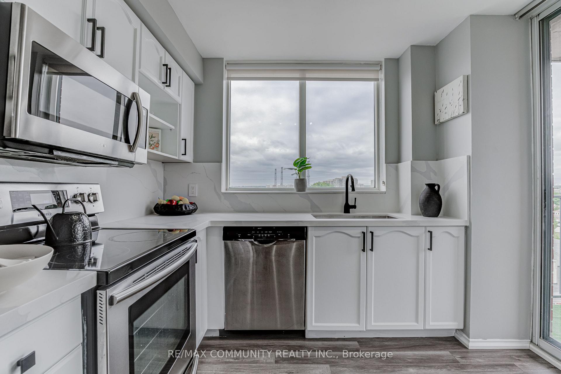 Photo 13 of Unit 704, 1625 Pickering Parkway, Pickering, Village East — HOMEH