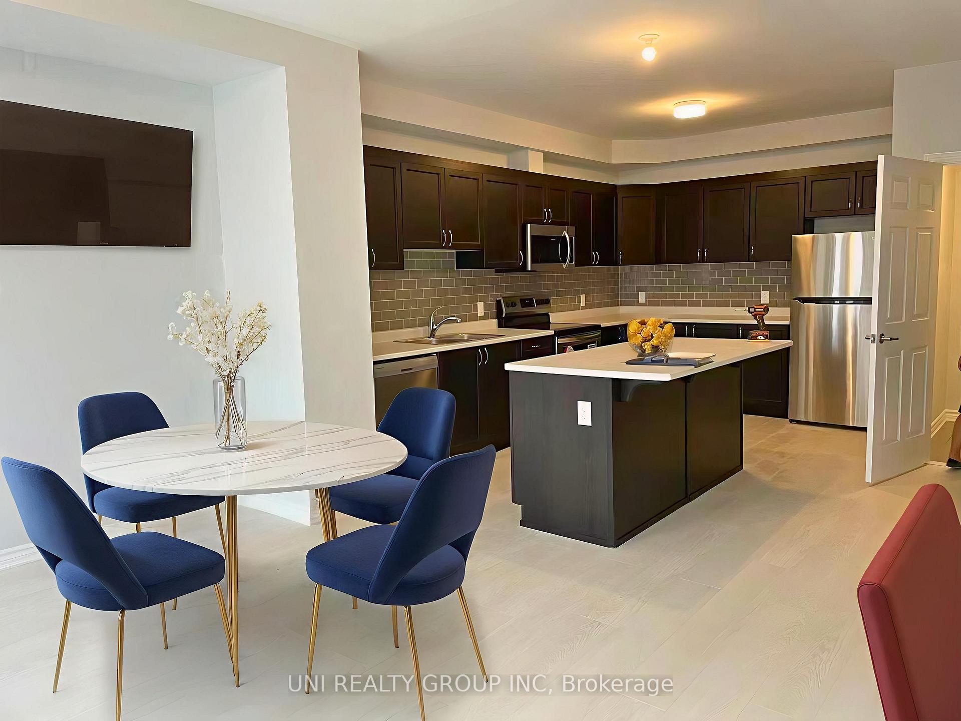 Photo 3 of 302 Ilmenite Private, Ottawa, Barrhaven - Heritage Park — HOMEH