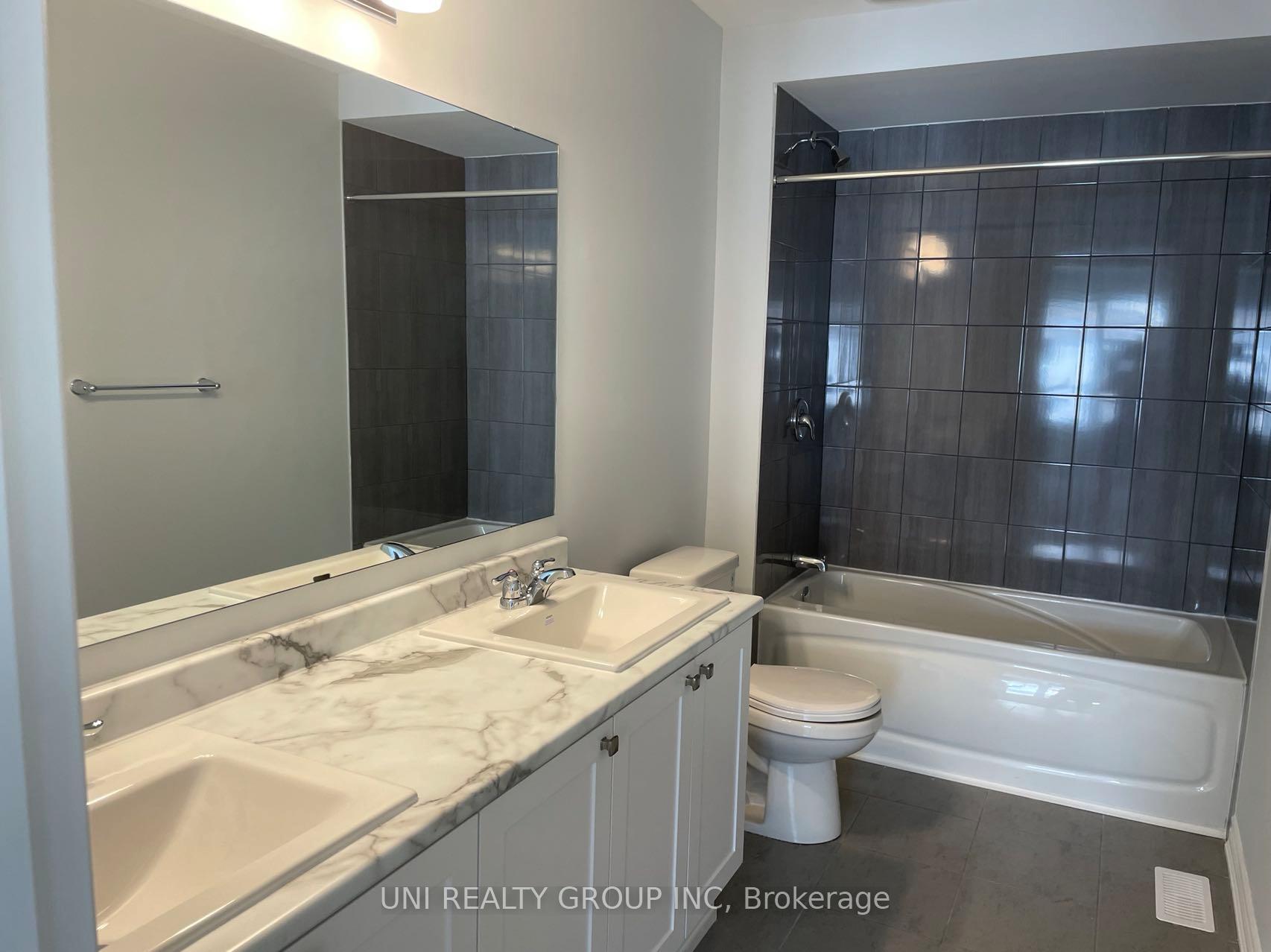 Photo 12 of 302 Ilmenite Private, Ottawa, Barrhaven - Heritage Park — HOMEH