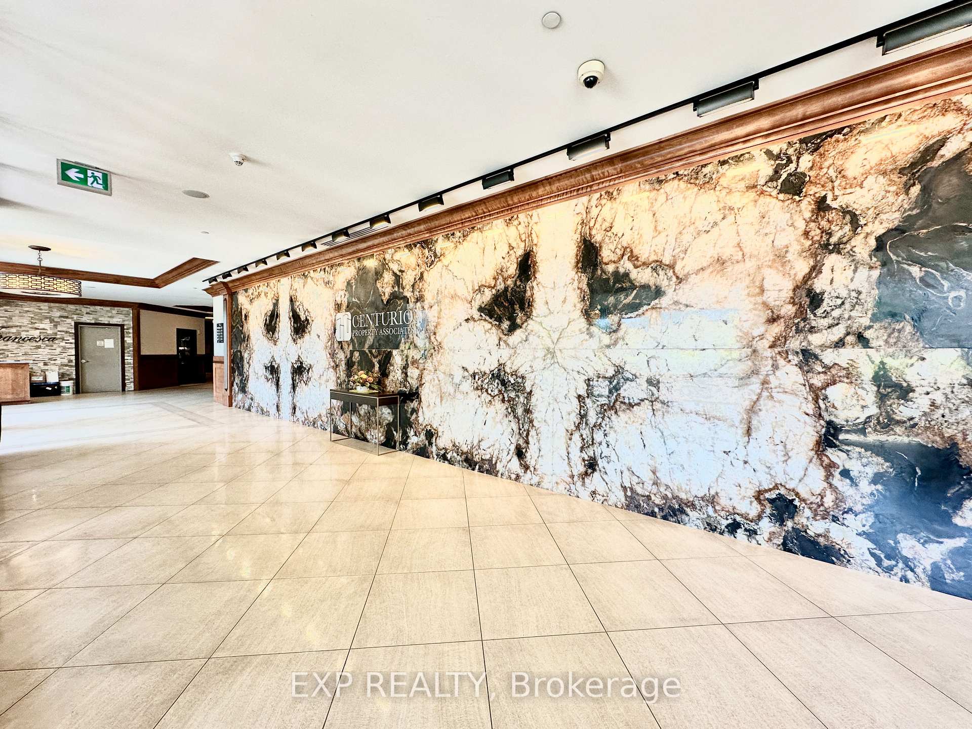 Photo 5 of Unit 405, 1425 Vanier Parkway, Ottawa, Overbrook/Castle Heights — HOMEH