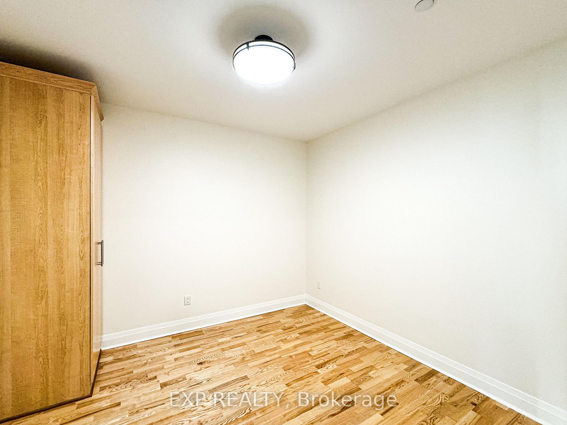 Photo 10 of Unit 405, 1425 Vanier Parkway, Ottawa, Overbrook/Castle Heights — HOMEH