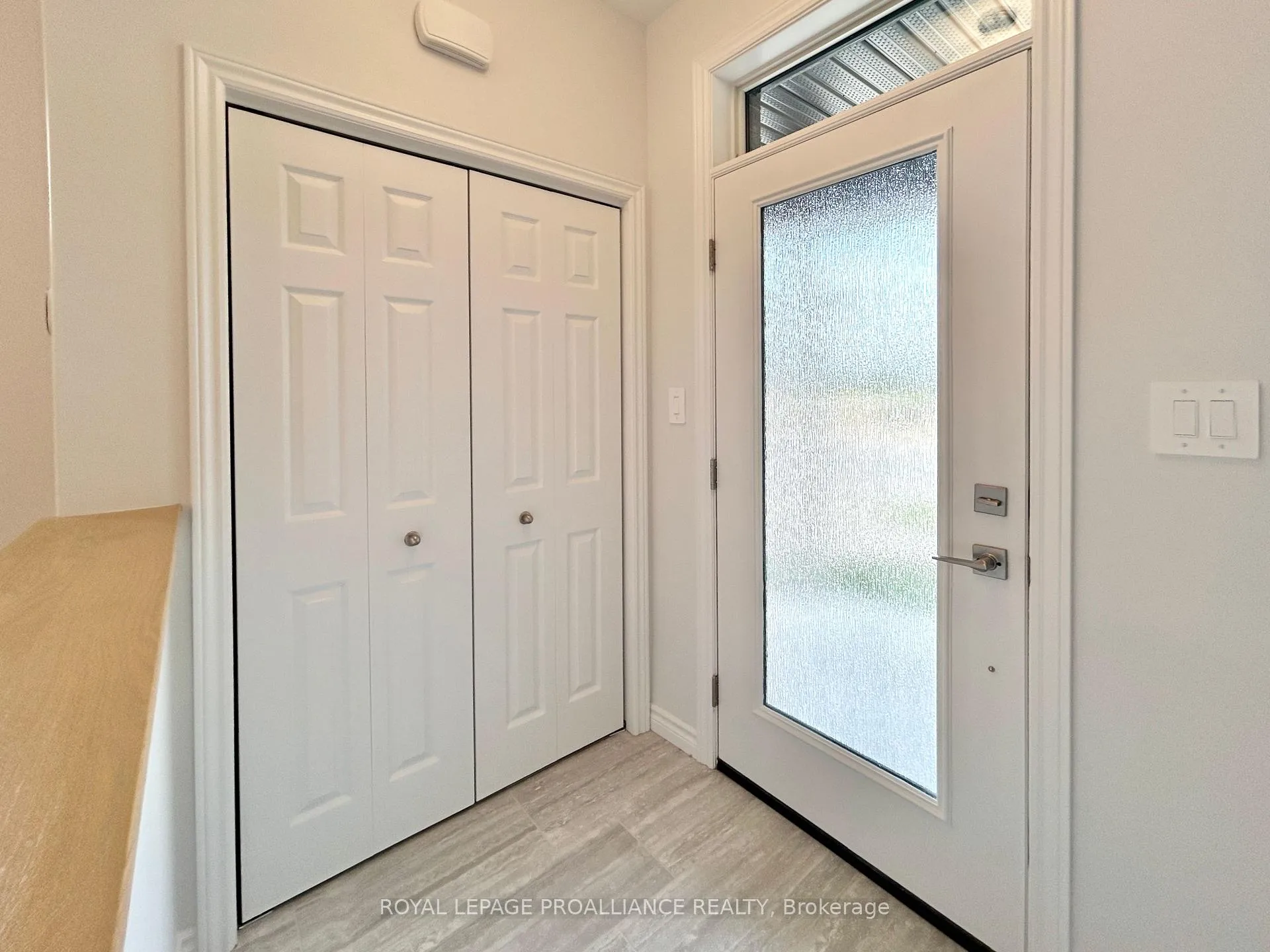 Photo 2 of 12 Riverstone Way, Belleville, Thurlow Ward — HOMEH