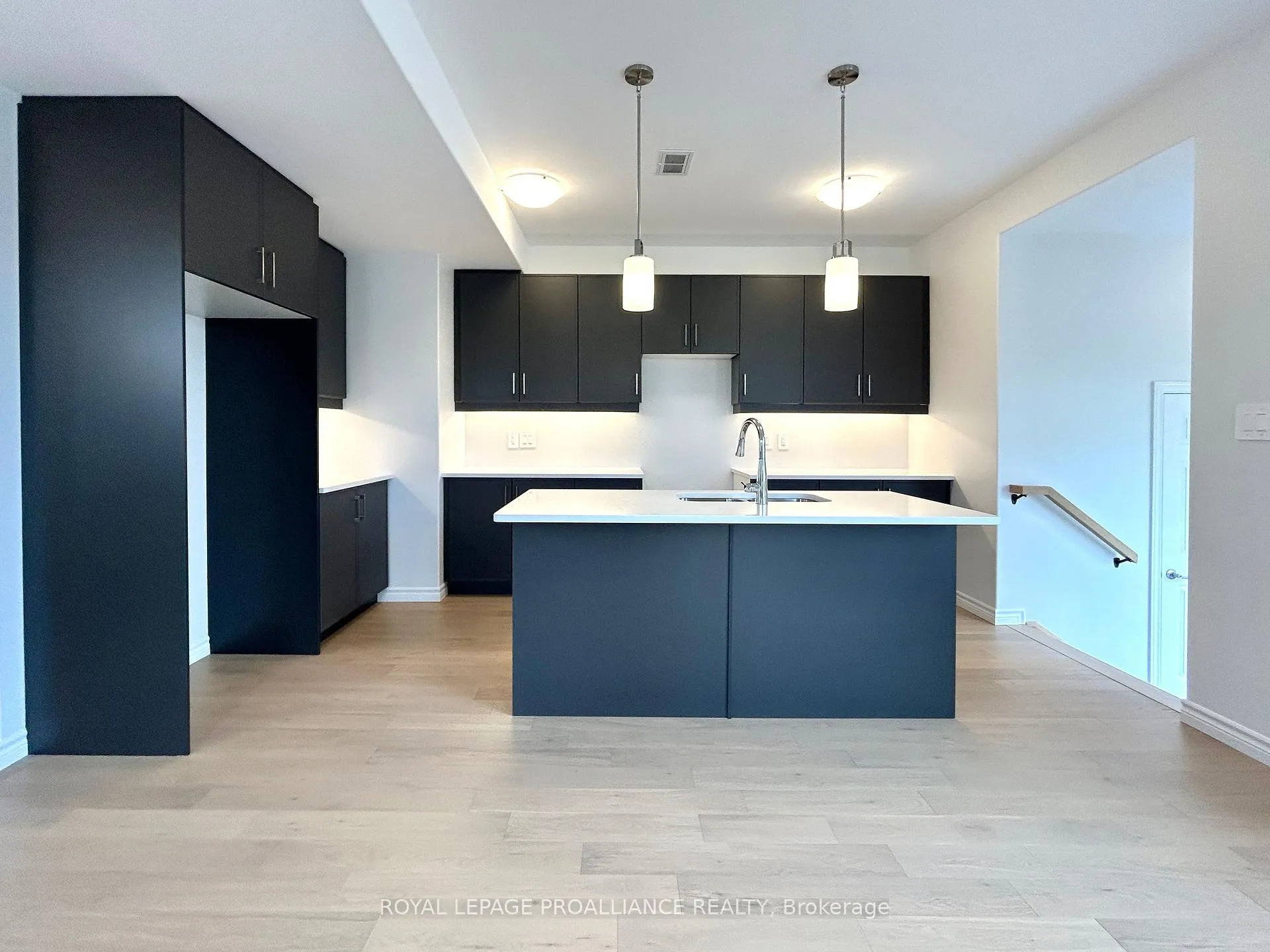 Photo 9 of 12 Riverstone Way, Belleville, Thurlow Ward — HOMEH