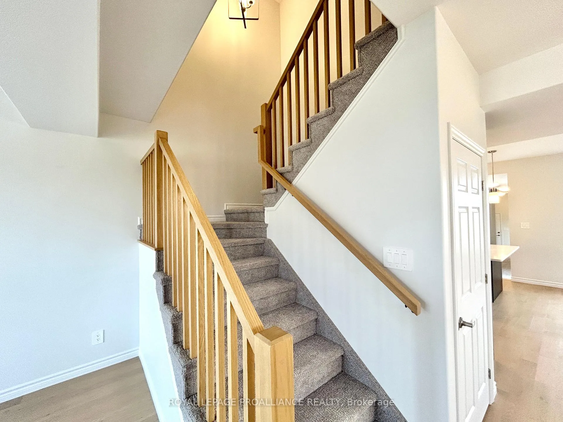 Photo 15 of 12 Riverstone Way, Belleville, Thurlow Ward — HOMEH