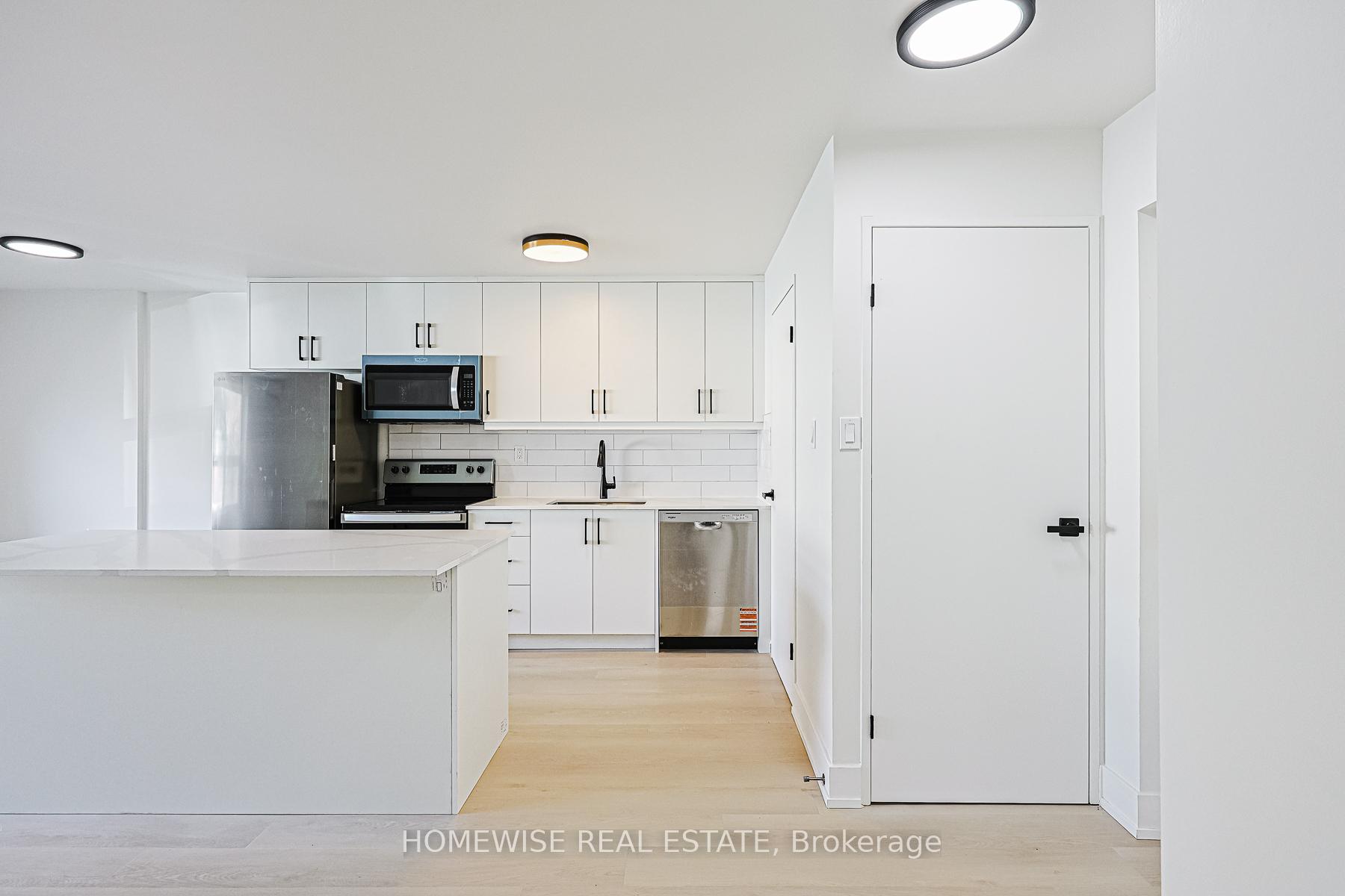 Photo 1 of Unit 10, 81 Ontario Street, Clarington, Bowmanville — HOMEH