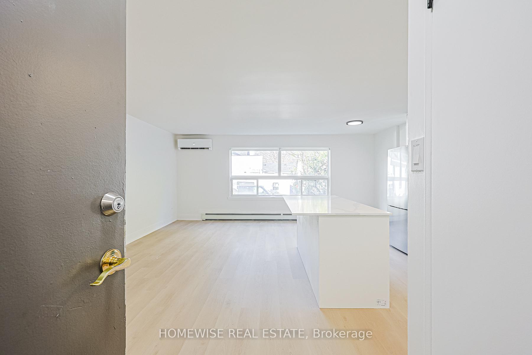 Photo 2 of Unit 10, 81 Ontario Street, Clarington, Bowmanville — HOMEH
