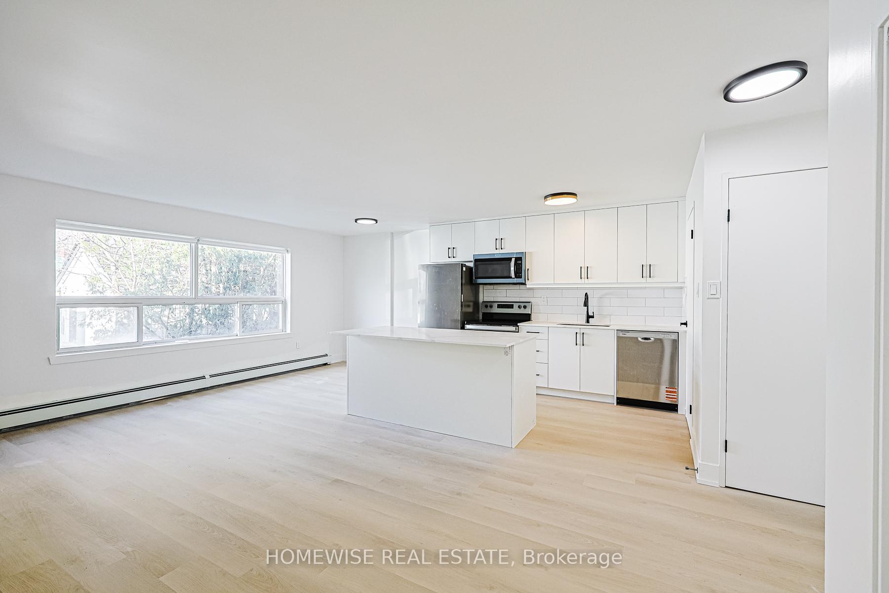 Photo 4 of Unit 10, 81 Ontario Street, Clarington, Bowmanville — HOMEH