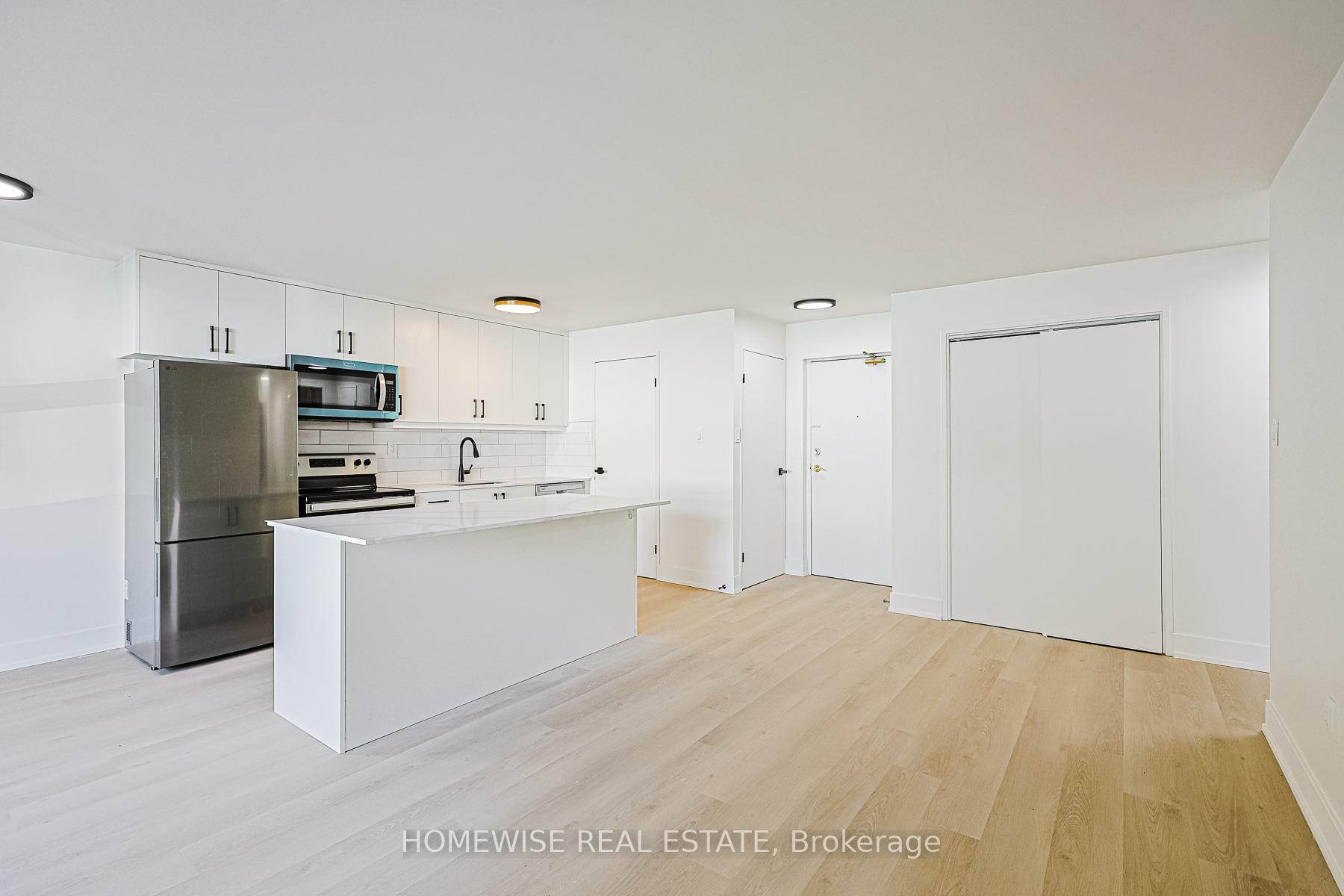 Photo 5 of Unit 10, 81 Ontario Street, Clarington, Bowmanville — HOMEH